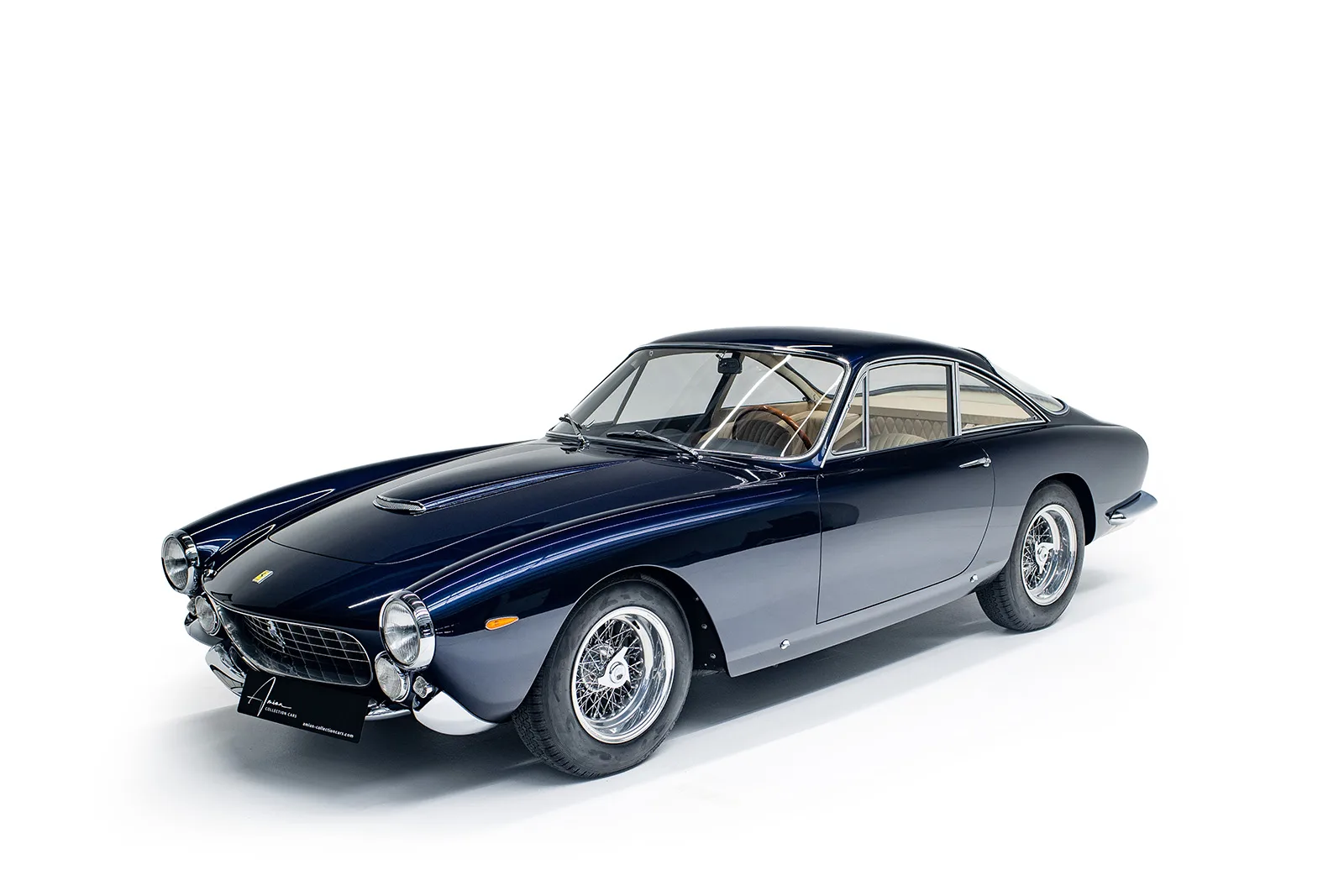 1964 Ferrari 250 GT Lusso offered by a specialist dealer in Kerpen, Germany, main photo
