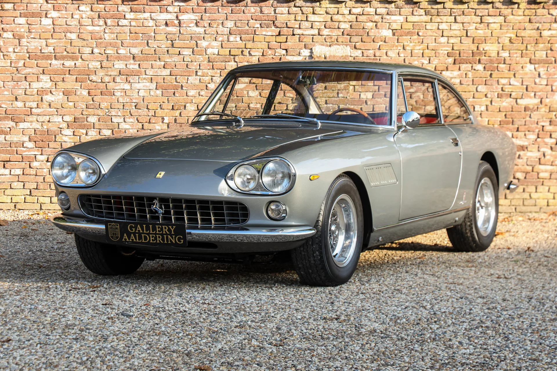 1964 Ferrari 330 GT 2+2 Series I angeboten von einem Fachhändler in Brummen, Niederlande, Hauptfoto