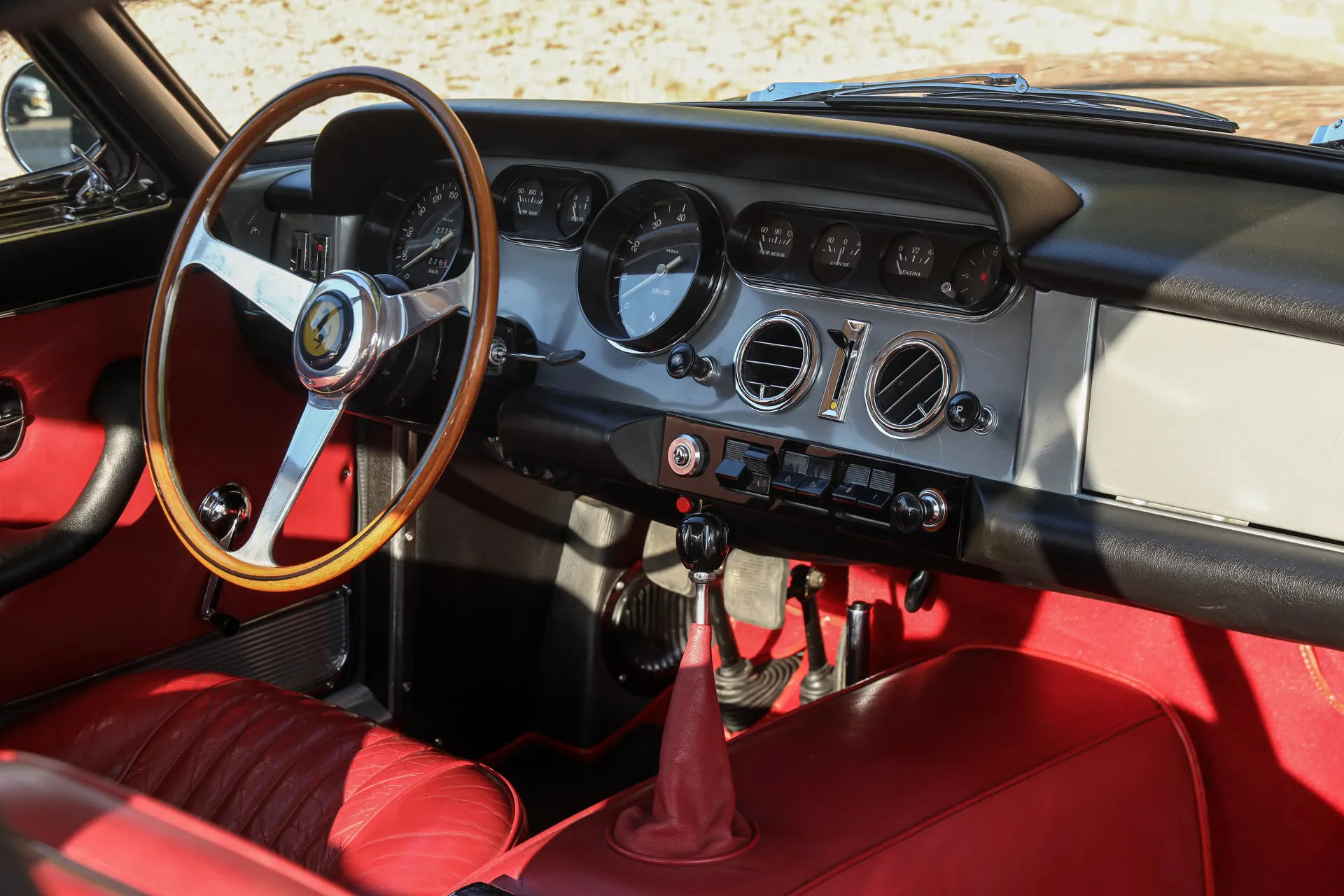 1964 Ferrari 330 GT 2+2 Series I, 11/30