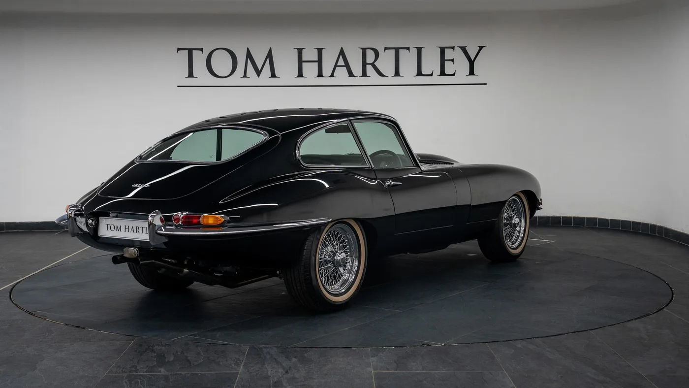 1964 Jaguar E-Type 3.8 offered by a specialist dealer in Swadlincote, United Kingdom, photo 7 of 15