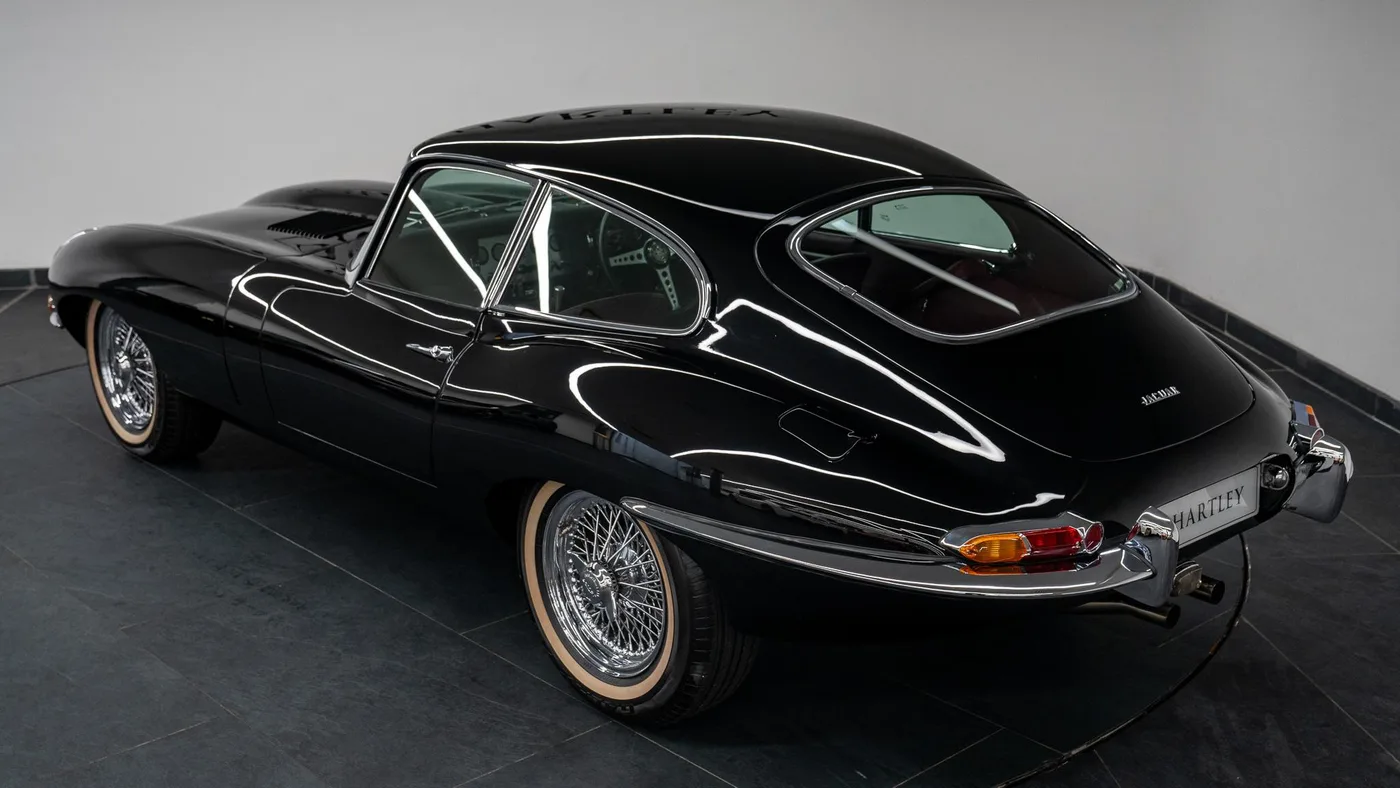 1964 Jaguar E-Type 3.8 offered by a specialist dealer in Swadlincote, United Kingdom, photo 11 of 15