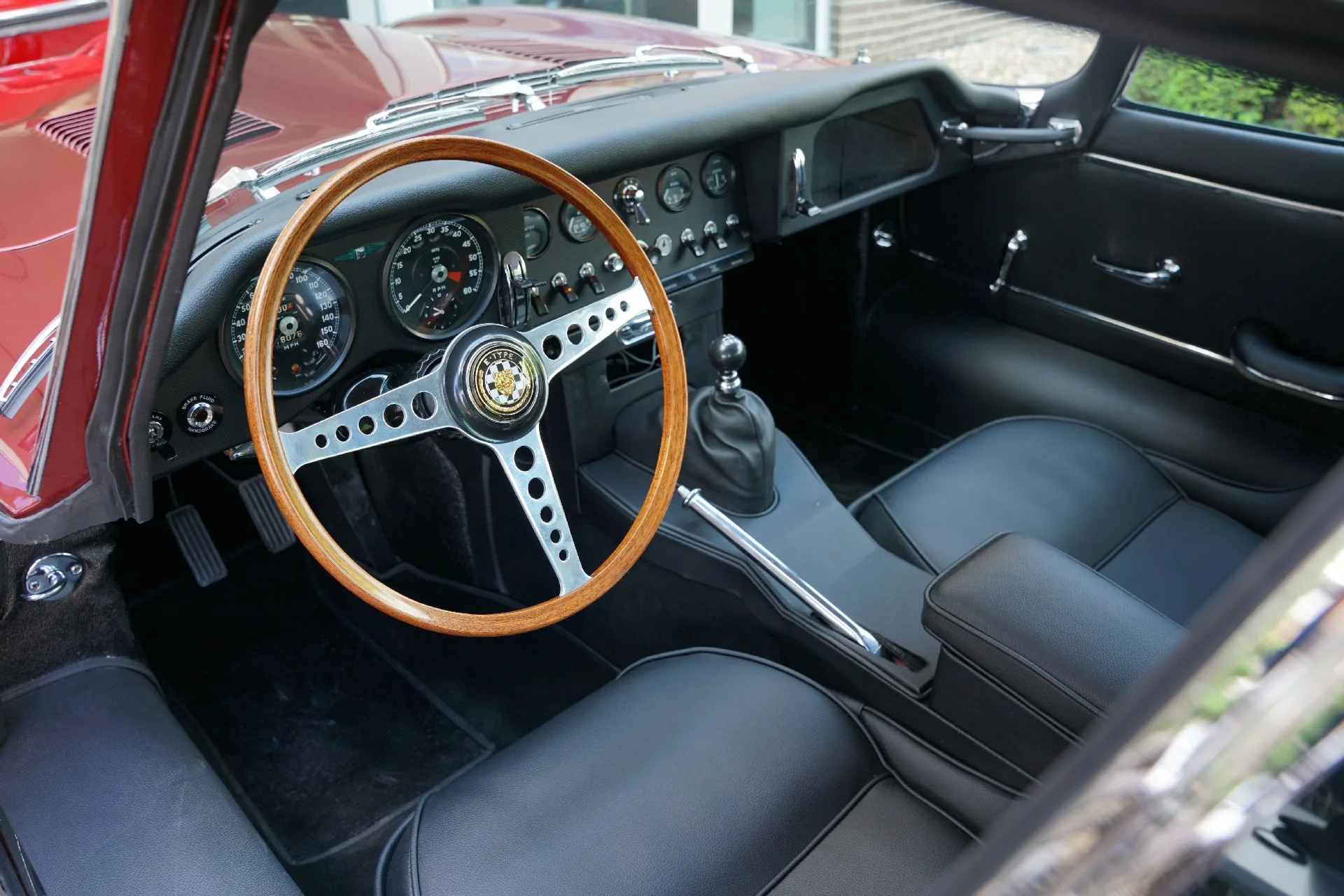 1964 Jaguar E-Type Series 1 3.8 Coupé, 3/30