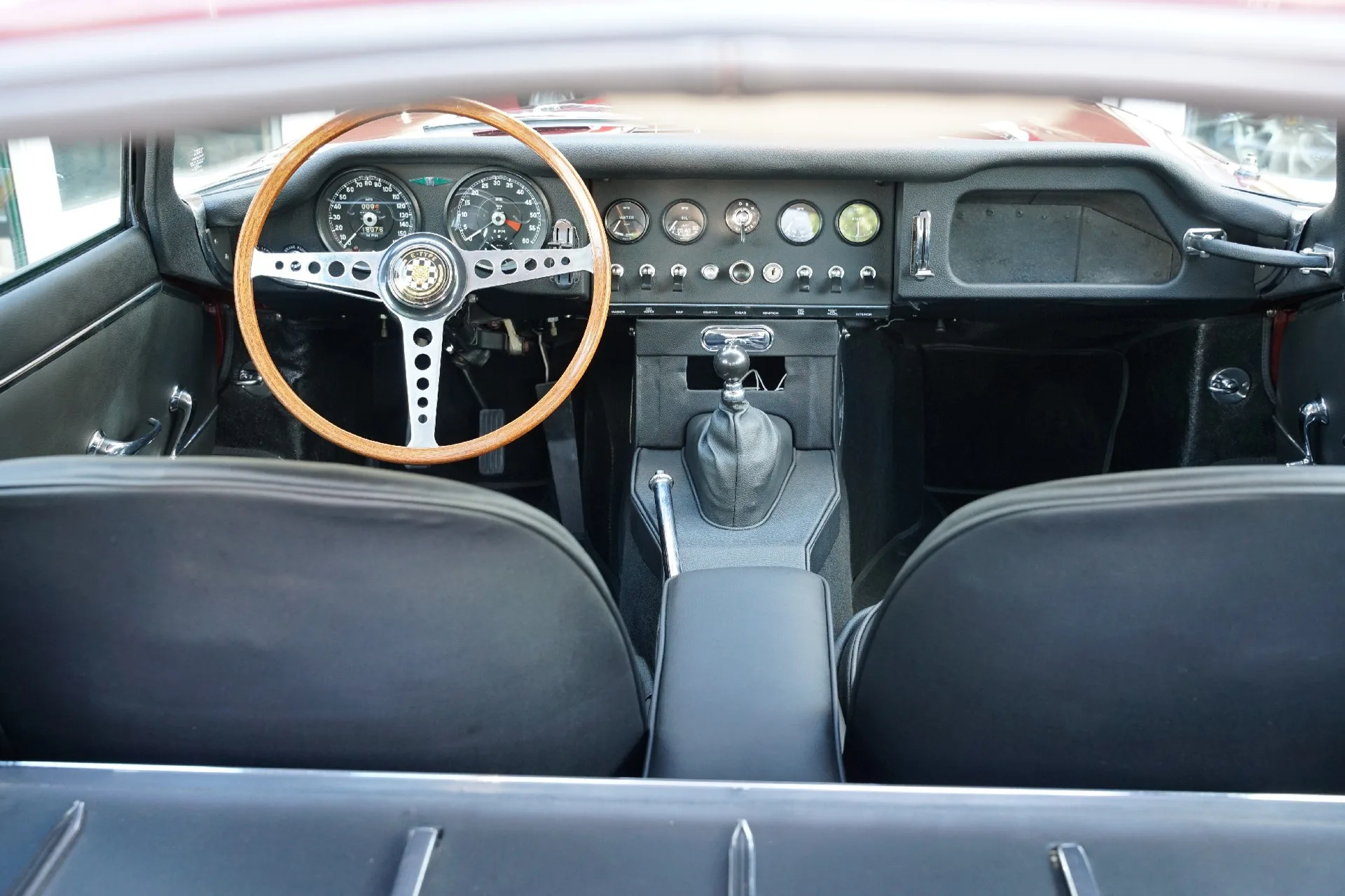 1964 Jaguar E-Type Series 1 3.8 Coupé, 14/30