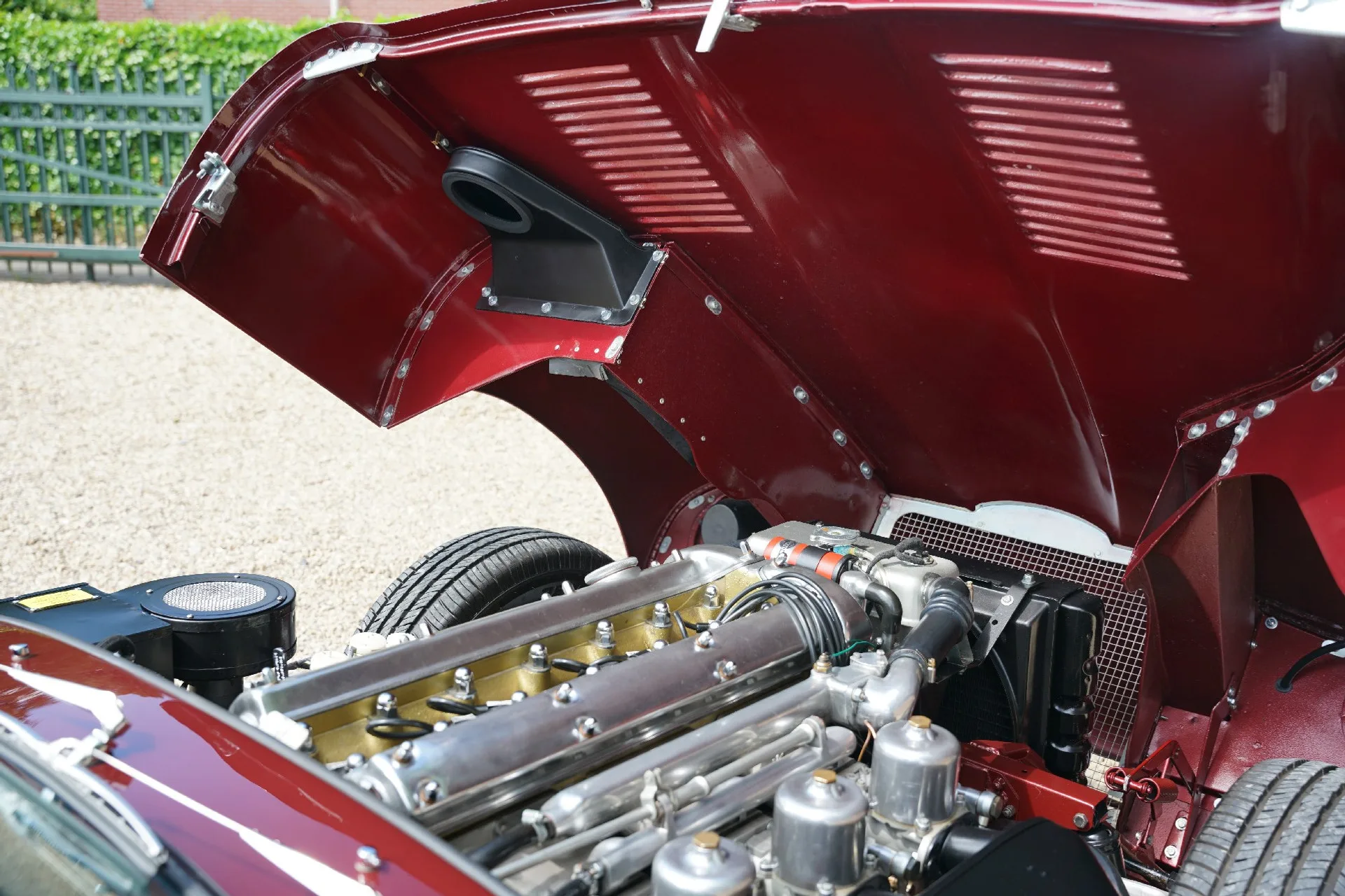 1964 Jaguar E-Type Series 1 3.8 Coupé, 26/30