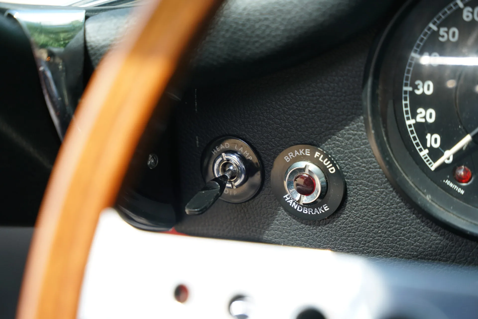 1964 Jaguar E-Type Series 1 3.8 Coupé, 30/30
