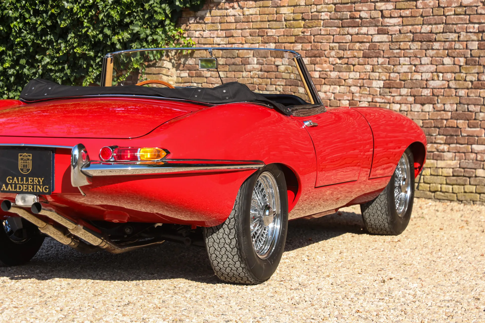 1964 Jaguar E-Type Series 1 3.8 Roadster, 15/30