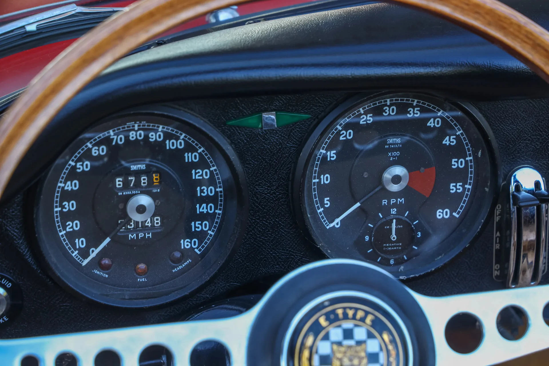 1964 Jaguar E-Type Series 1 3.8 Roadster, 21/30