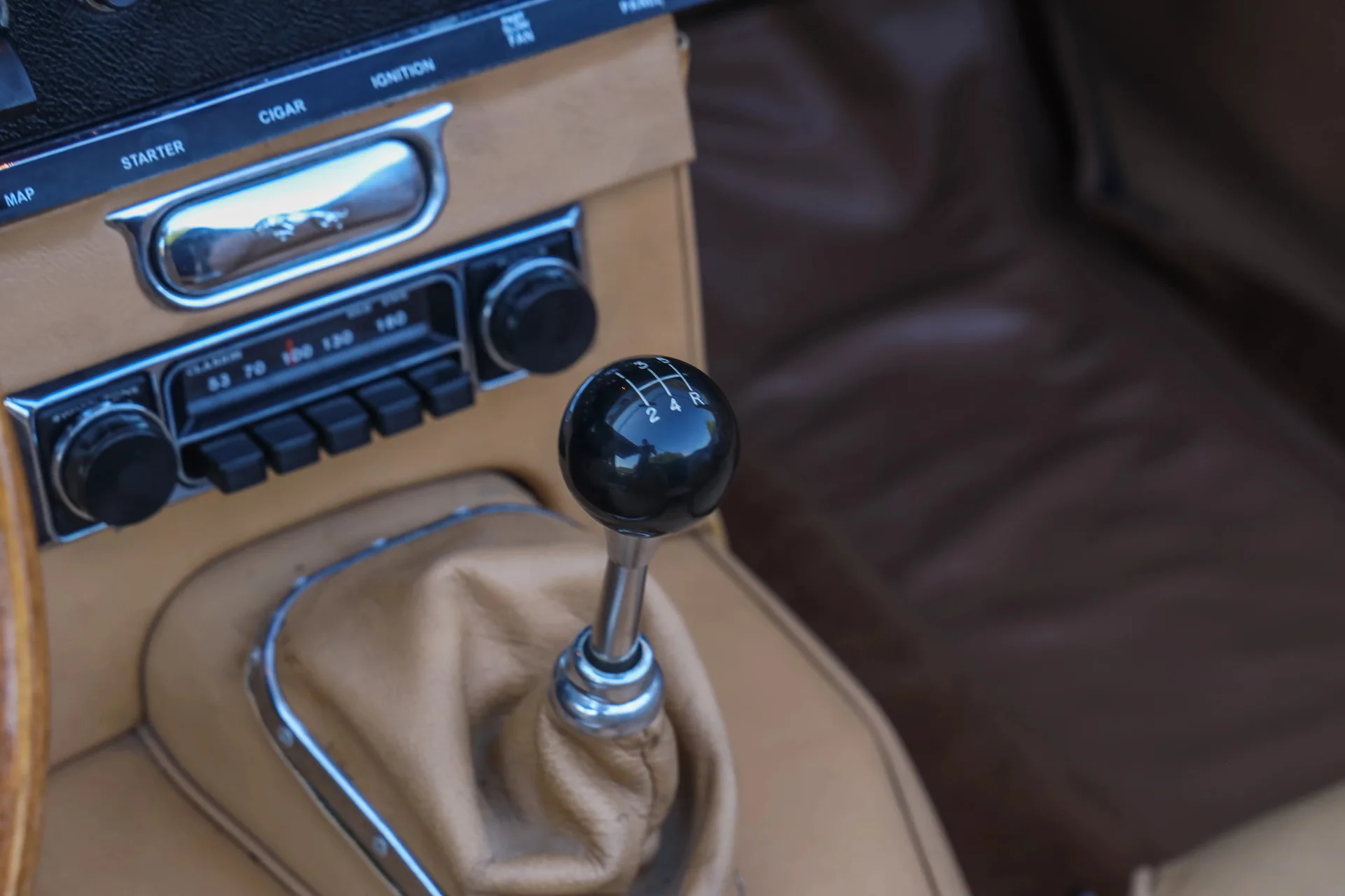 1964 Jaguar E-Type Series 1 3.8 Roadster, 26/30