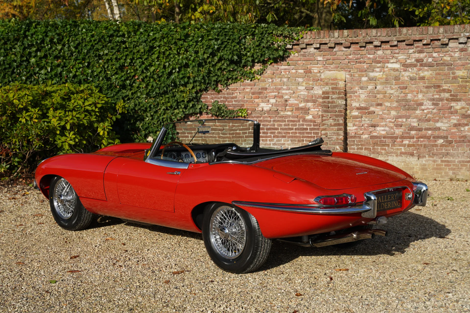 1964 Jaguar E-Type Series 1 3.8 Roadster, 26/30