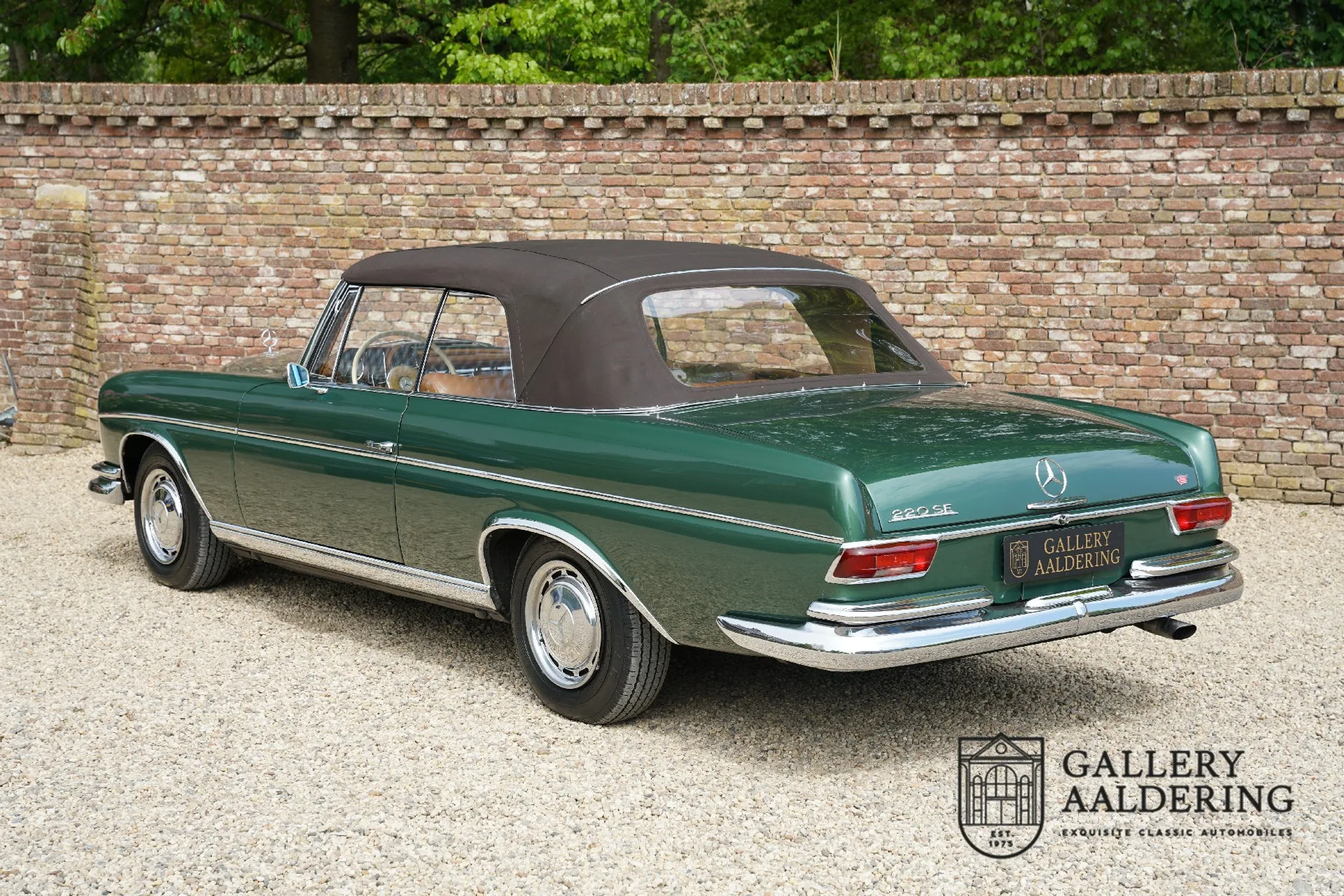 1964 Mercedes-Benz 220 SE Cabriolet W111, 2/30