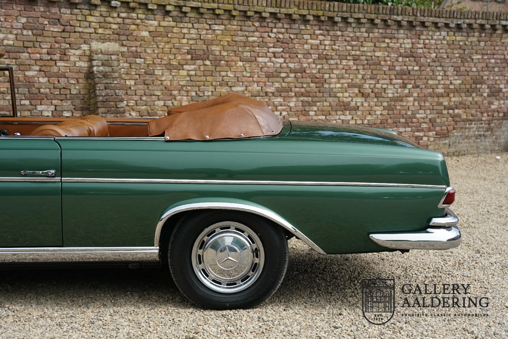 1964 Mercedes-Benz 220 SE Cabriolet W111, 27/30