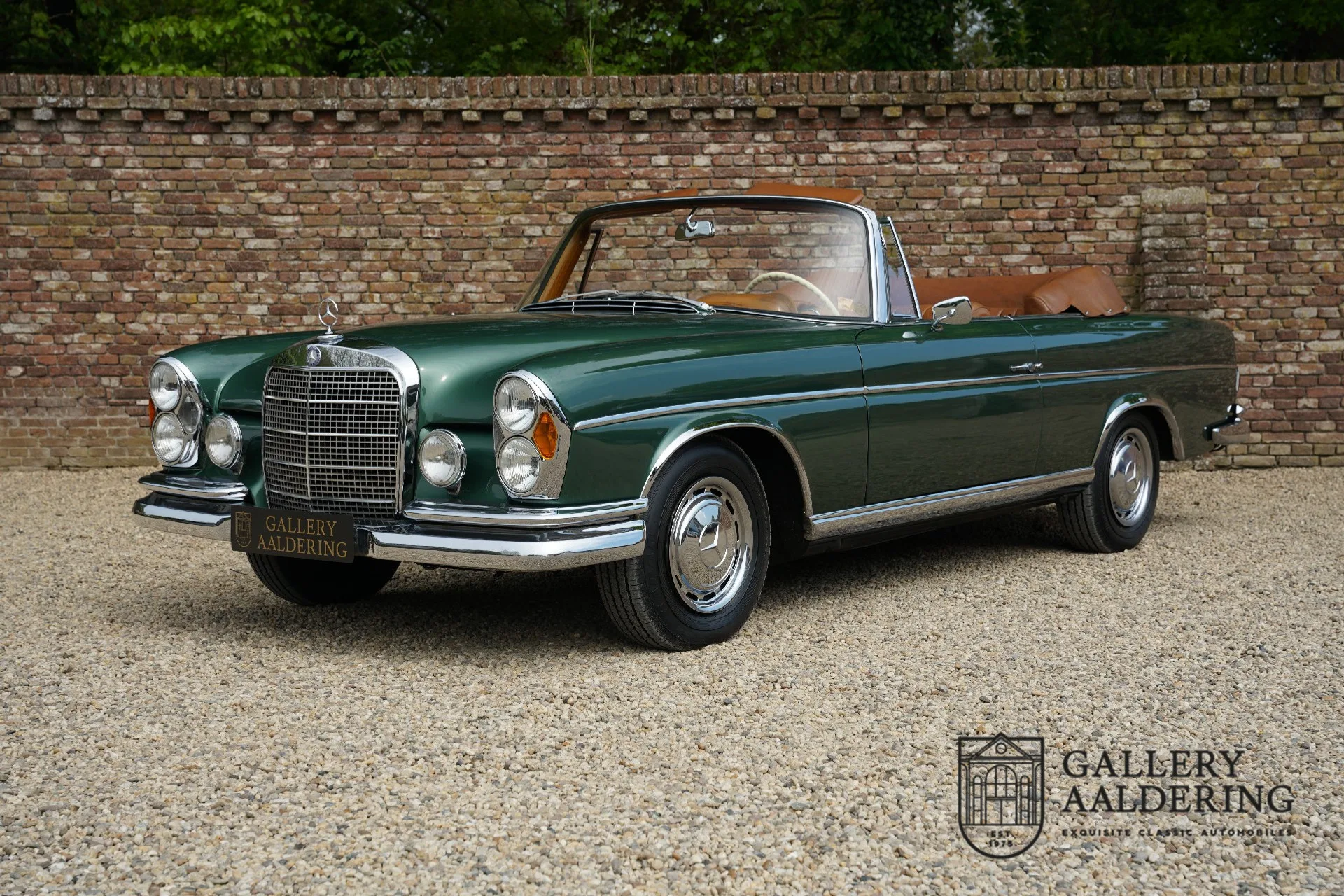 1964 Mercedes-Benz 220 SE Cabriolet W111, 29/30