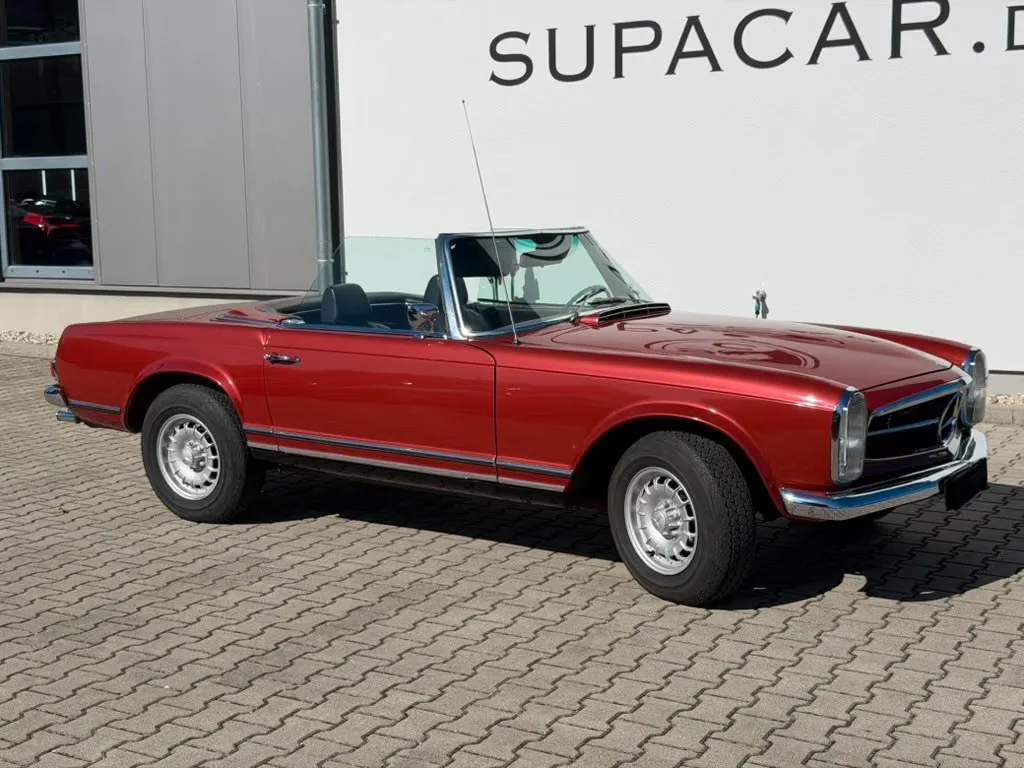 1964 Mercedes-Benz 230 SL Pagode angeboten von einem Fachhändler in Kranzberg, Deutschland, Hauptfoto
