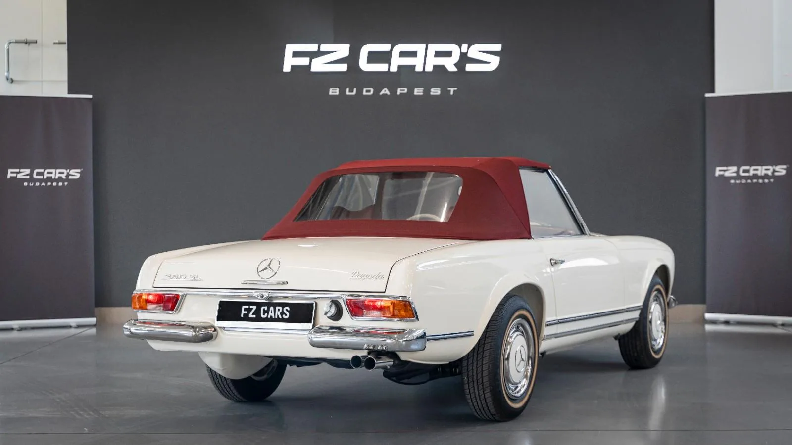 1964 Mercedes-Benz 230 SL, 4/15