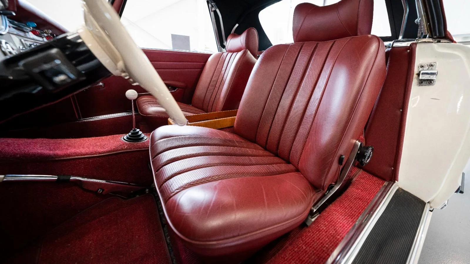 1964 Mercedes-Benz 230 SL, 11/15