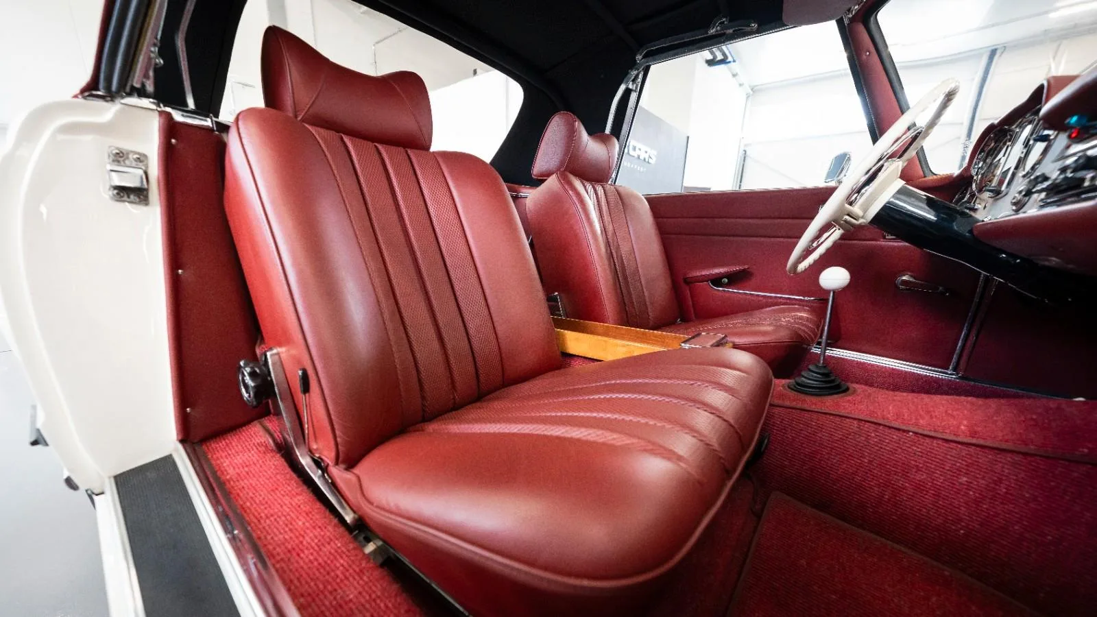 1964 Mercedes-Benz 230 SL, 13/15
