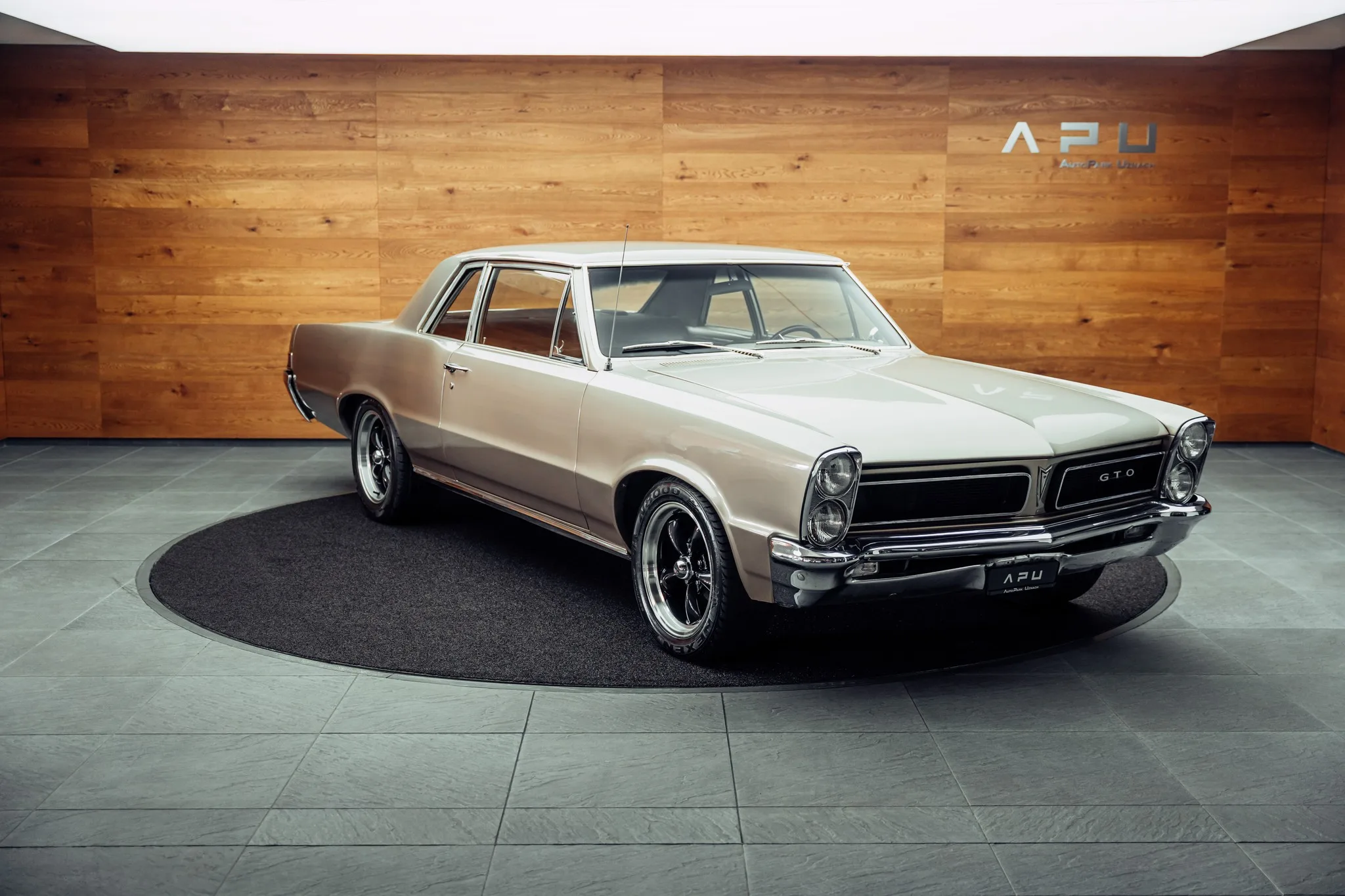1964 Pontiac GTO offered by a specialist dealer in Uznach, Switzerland, main photo