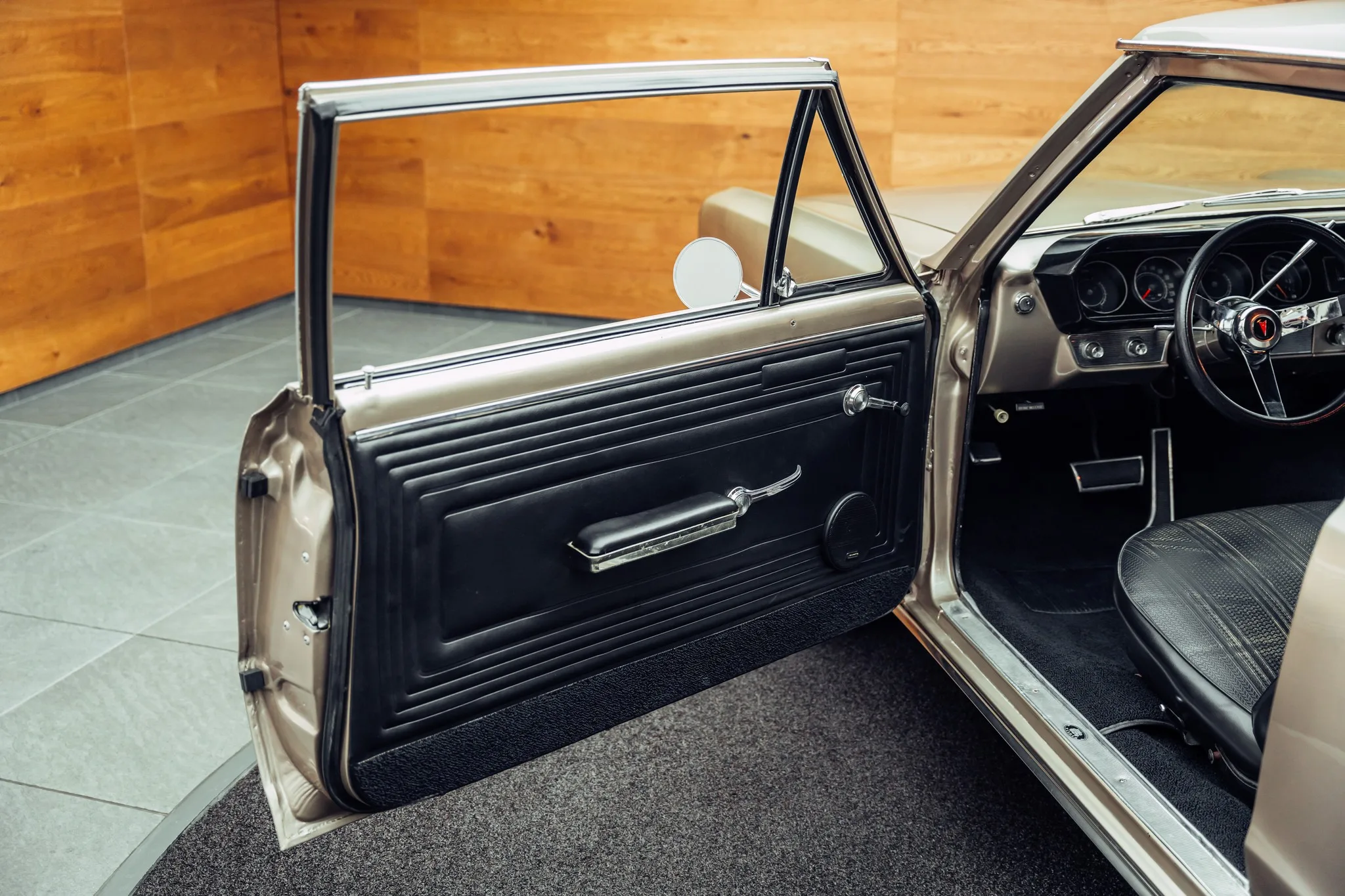 1964 Pontiac GTO, 13/16