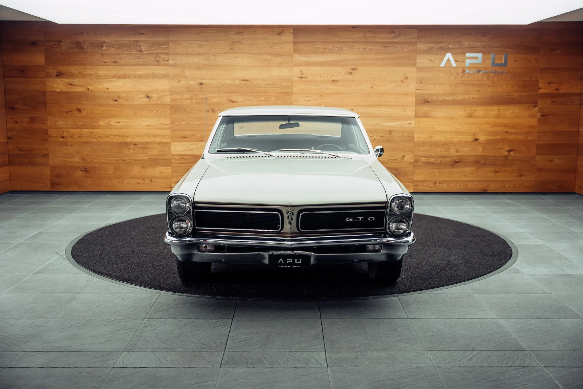 1964 Pontiac GTO, 16/16