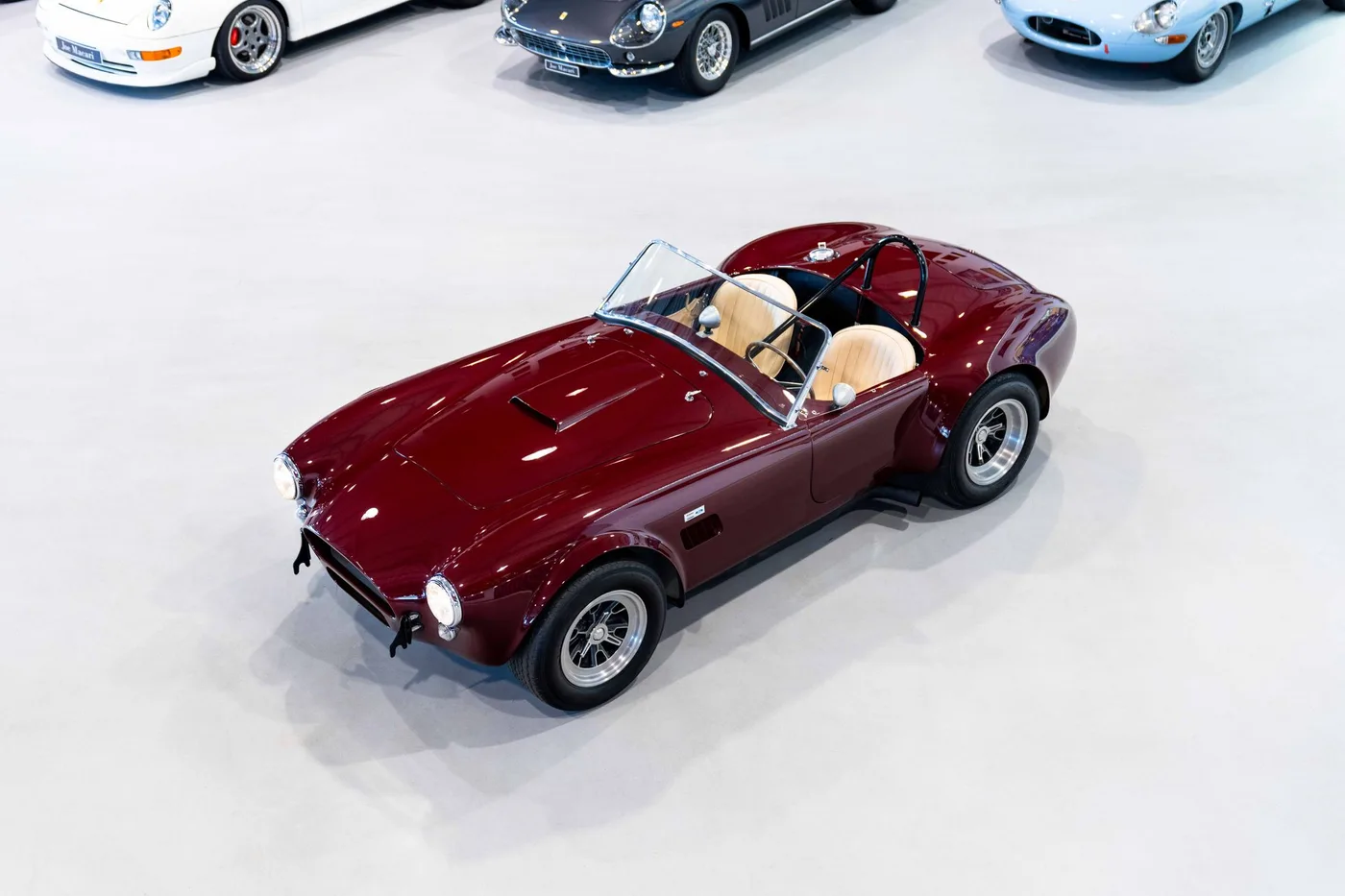 1964 Shelby Cobra 289 angeboten von einem Oldtimerspezialisten in London, Vereinigtes Königreich, Foto 9 von 25