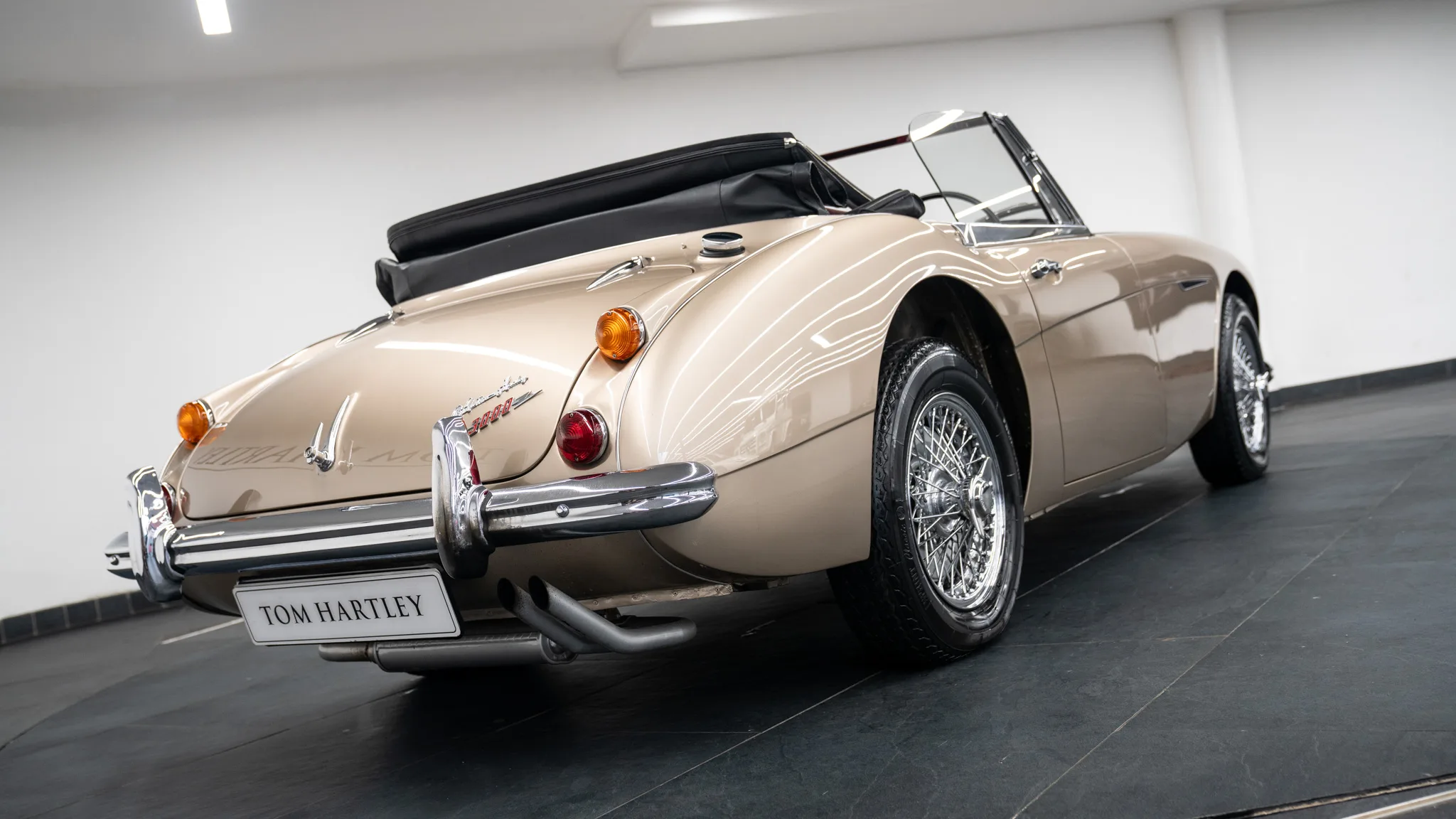 1965 Austin Healey 3000 Mk III, 13/27