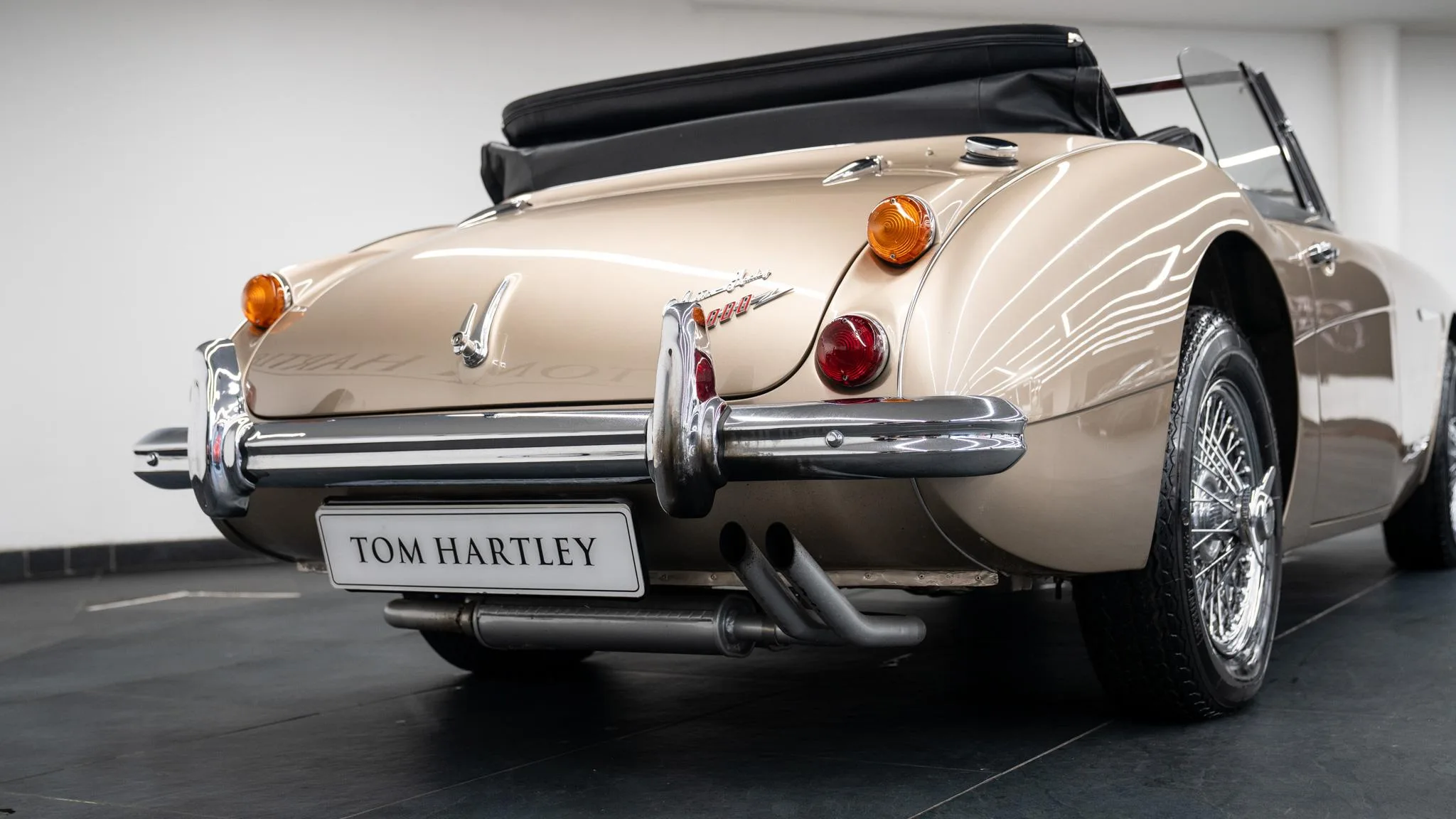 1965 Austin Healey 3000 Mk III, 14/27