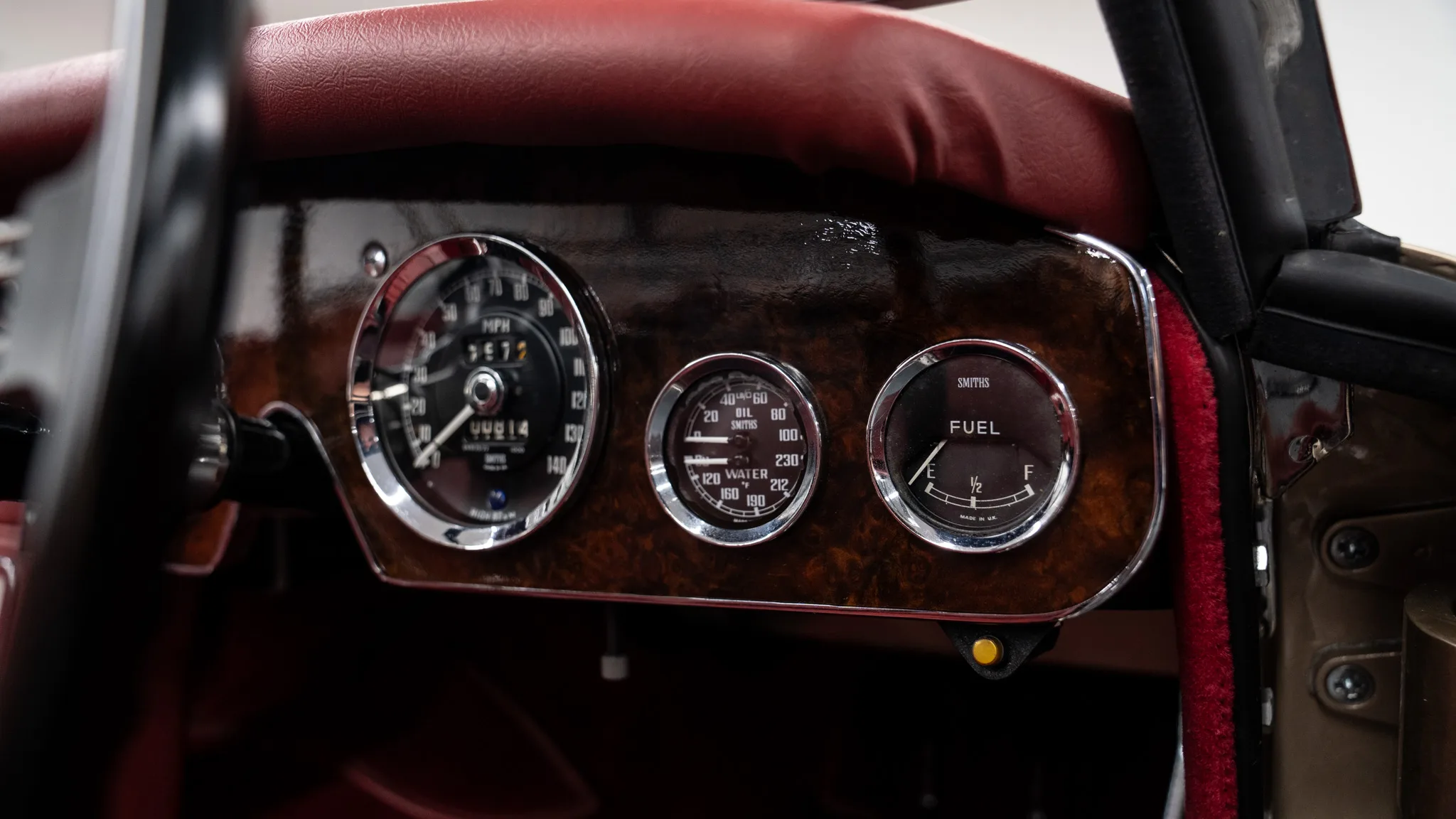 1965 Austin Healey 3000 Mk III, 20/27