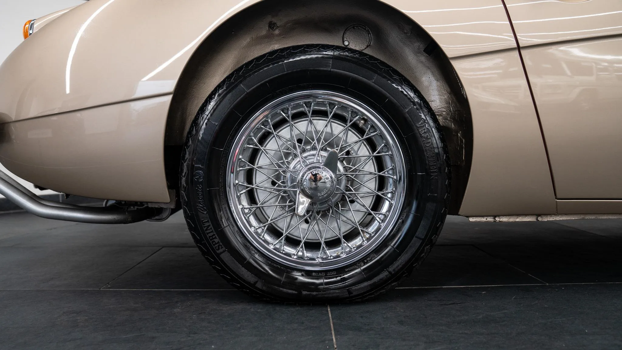 1965 Austin Healey 3000 Mk III, 25/27