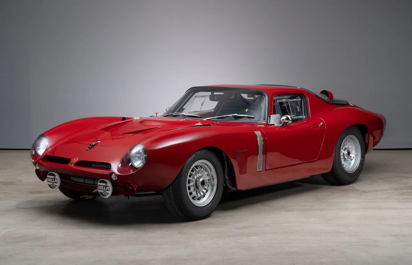 1965 Bizzarrini 5300 GT Corsa proposée par un concessionnaire spécialisé à Hamburg, Allemagne, photo principale