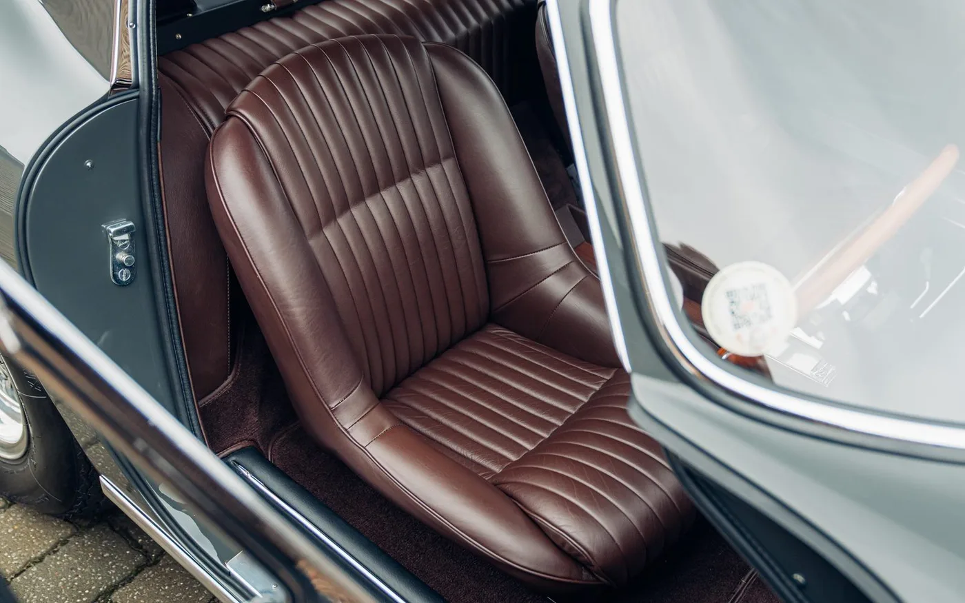 1965 Ferrari 275 GTB 6C offered by a specialist dealer in Chorleywood, United Kingdom, photo 5 of 15