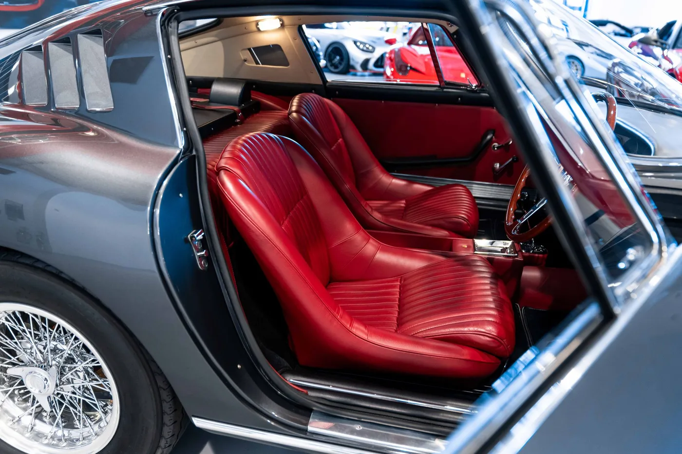1965 Ferrari 275 GTB 6C Shortnose angeboten von einem Oldtimerspezialisten in London, Vereinigtes Königreich, Foto 11 von 19