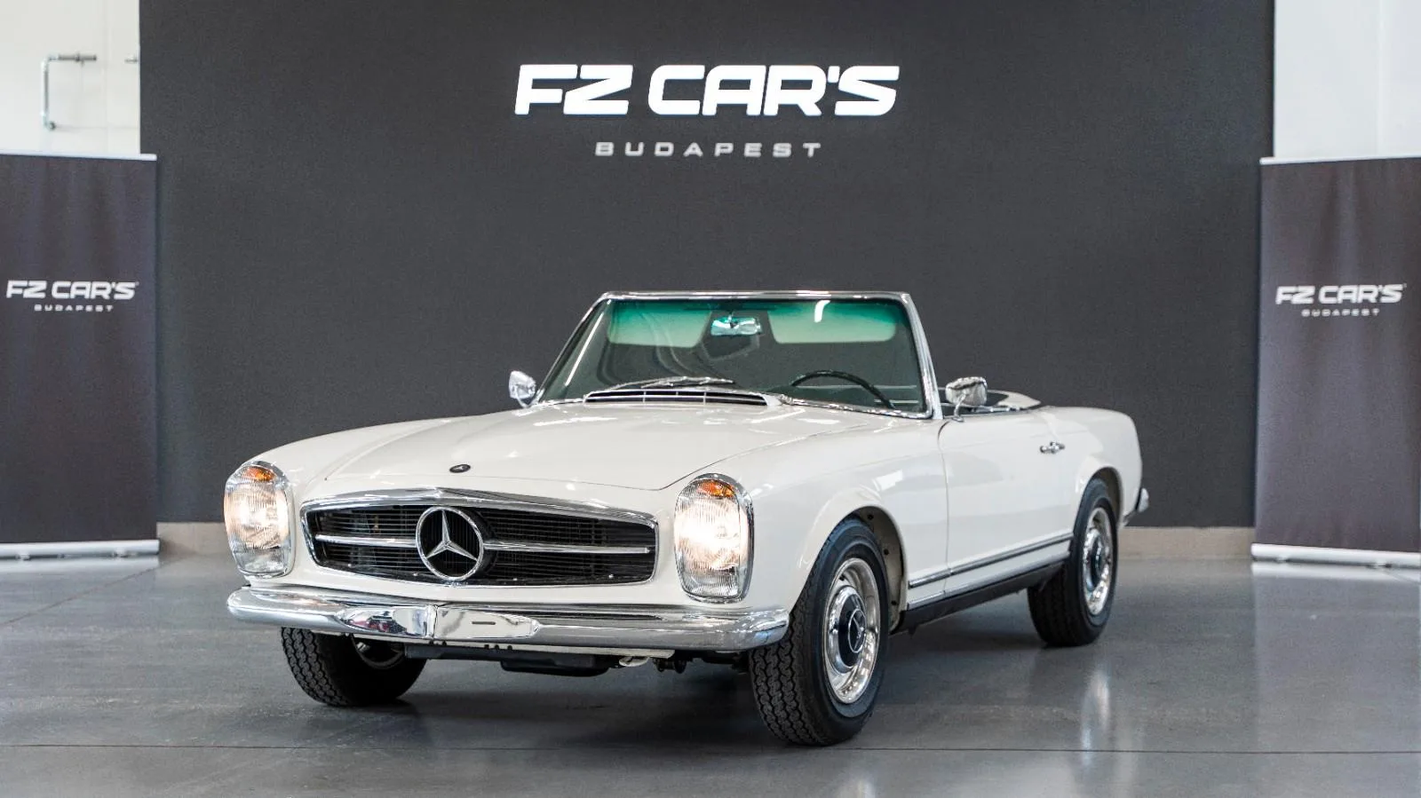 1965 Mercedes-Benz 230 SL, 2/15