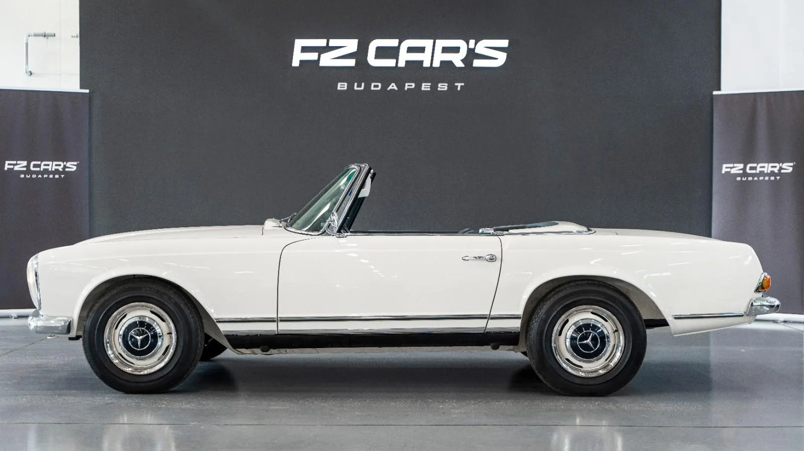 1965 Mercedes-Benz 230 SL, 5/15