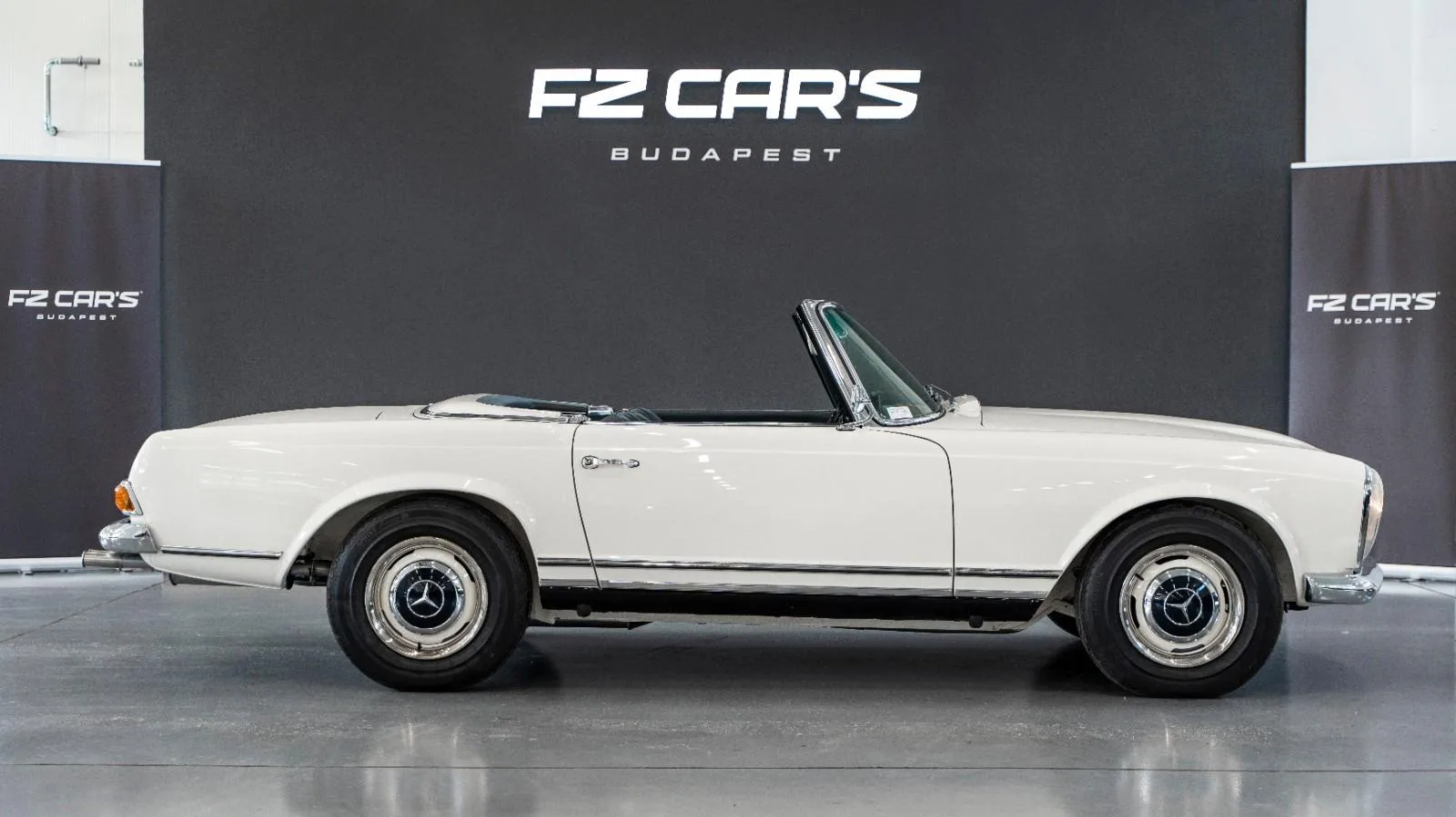 1965 Mercedes-Benz 230 SL, 6/15