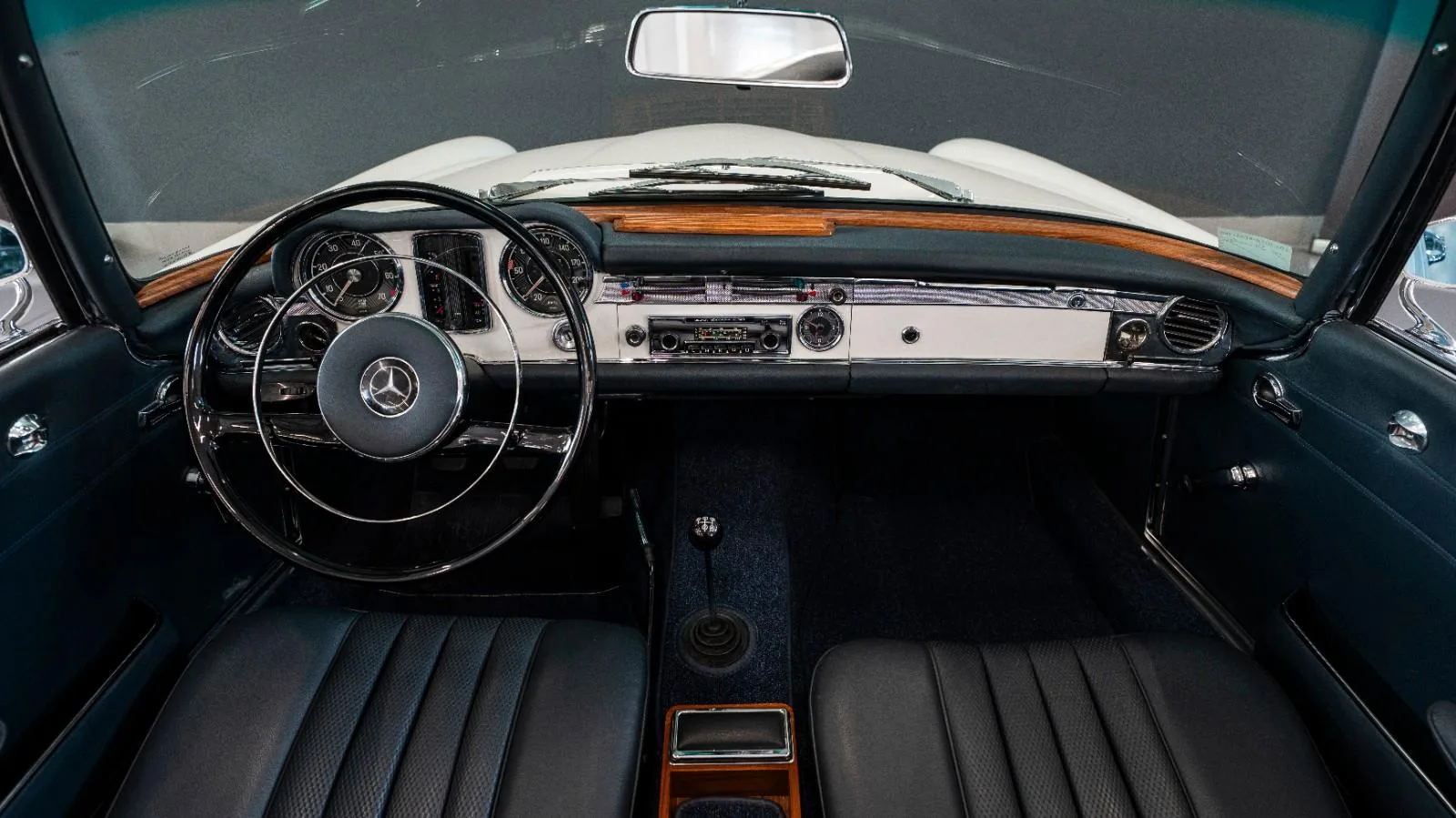 1965 Mercedes-Benz 230 SL, 10/15