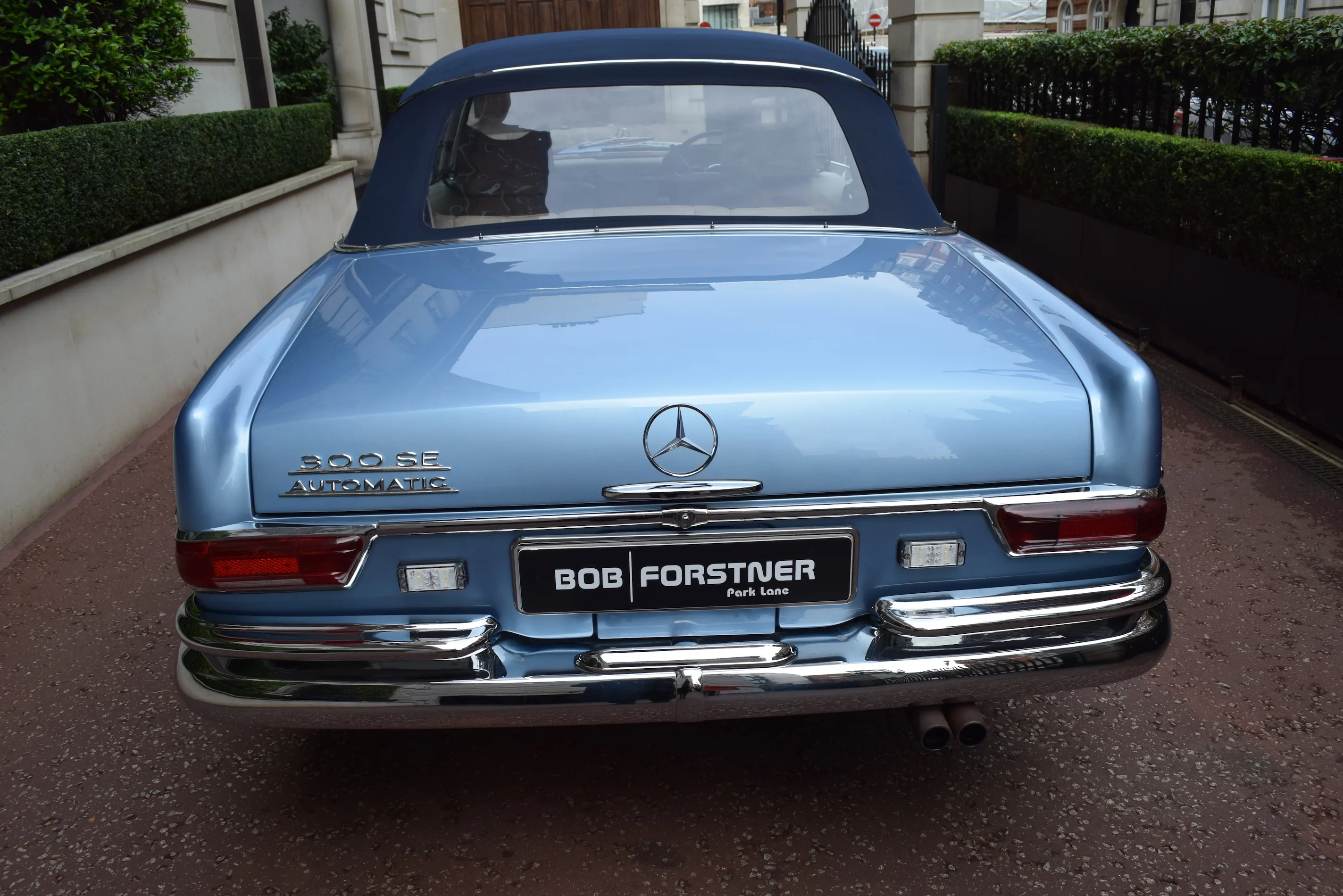 1965 Mercedes-Benz 300 SE Cabriolet, 15/30