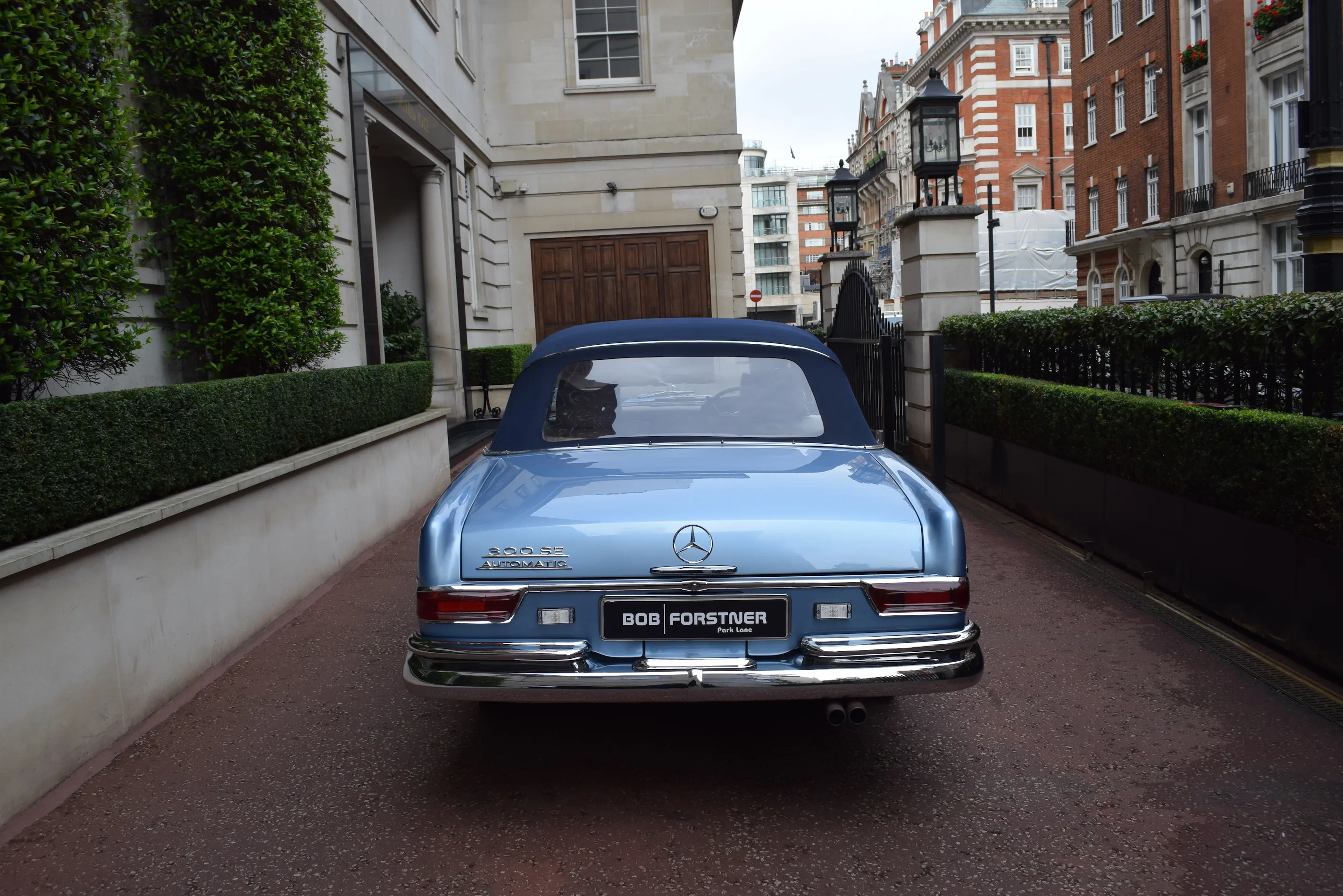 1965 Mercedes-Benz 300 SE Cabriolet, 19/30