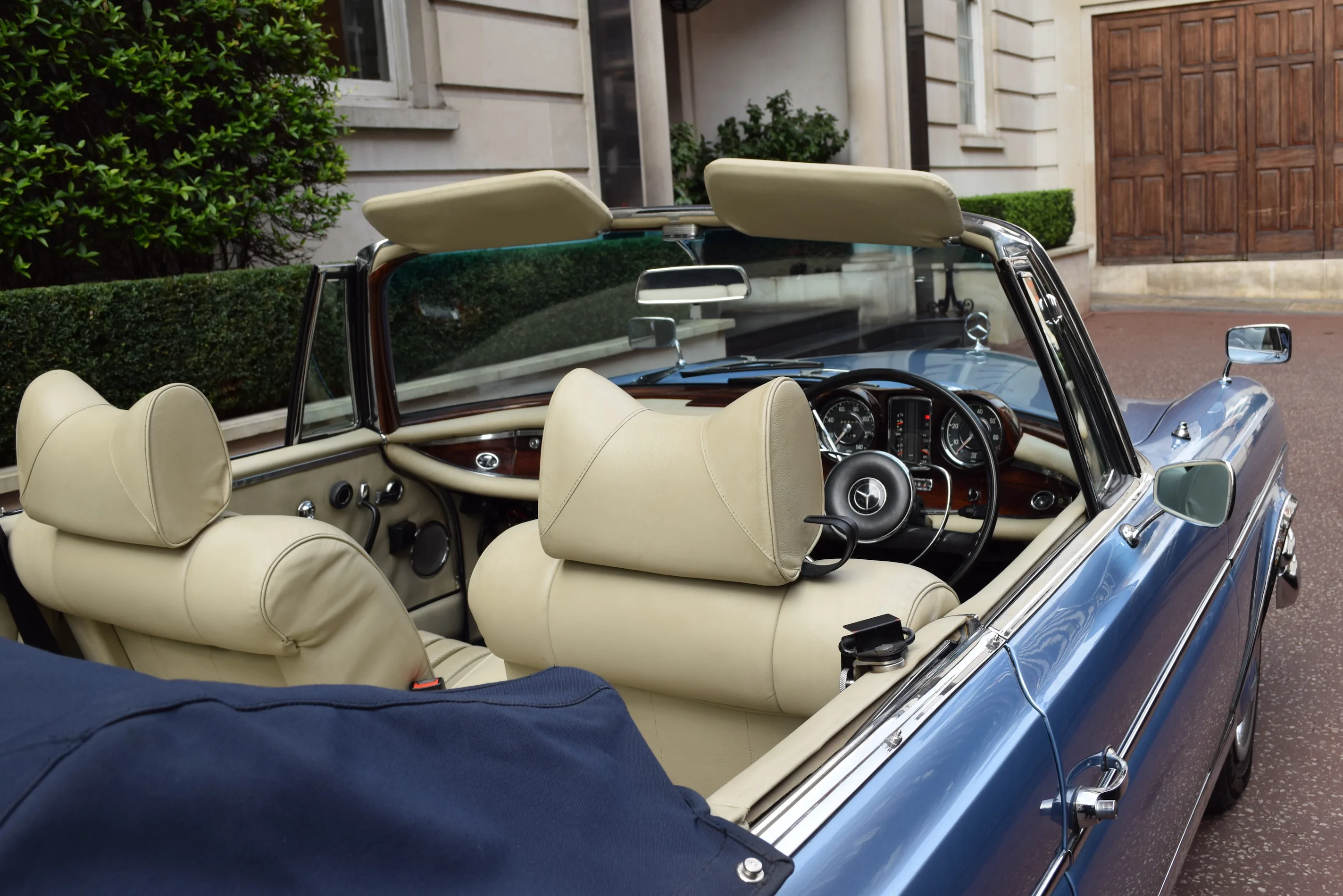 1965 Mercedes-Benz 300 SE Cabriolet, 29/30