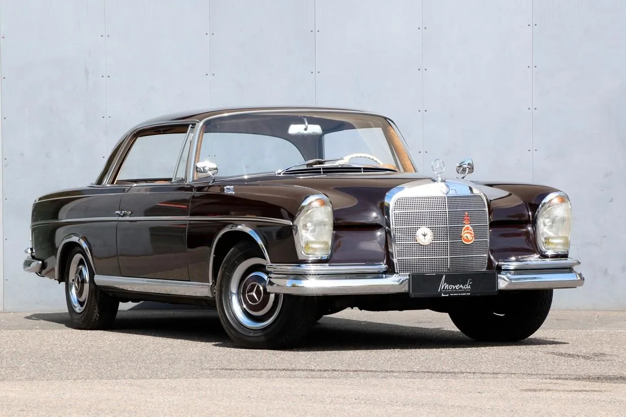 1965 Mercedes-Benz 300 SE Coupé angeboten von einem Fachhändler in Düsseldorf, Deutschland, Hauptfoto