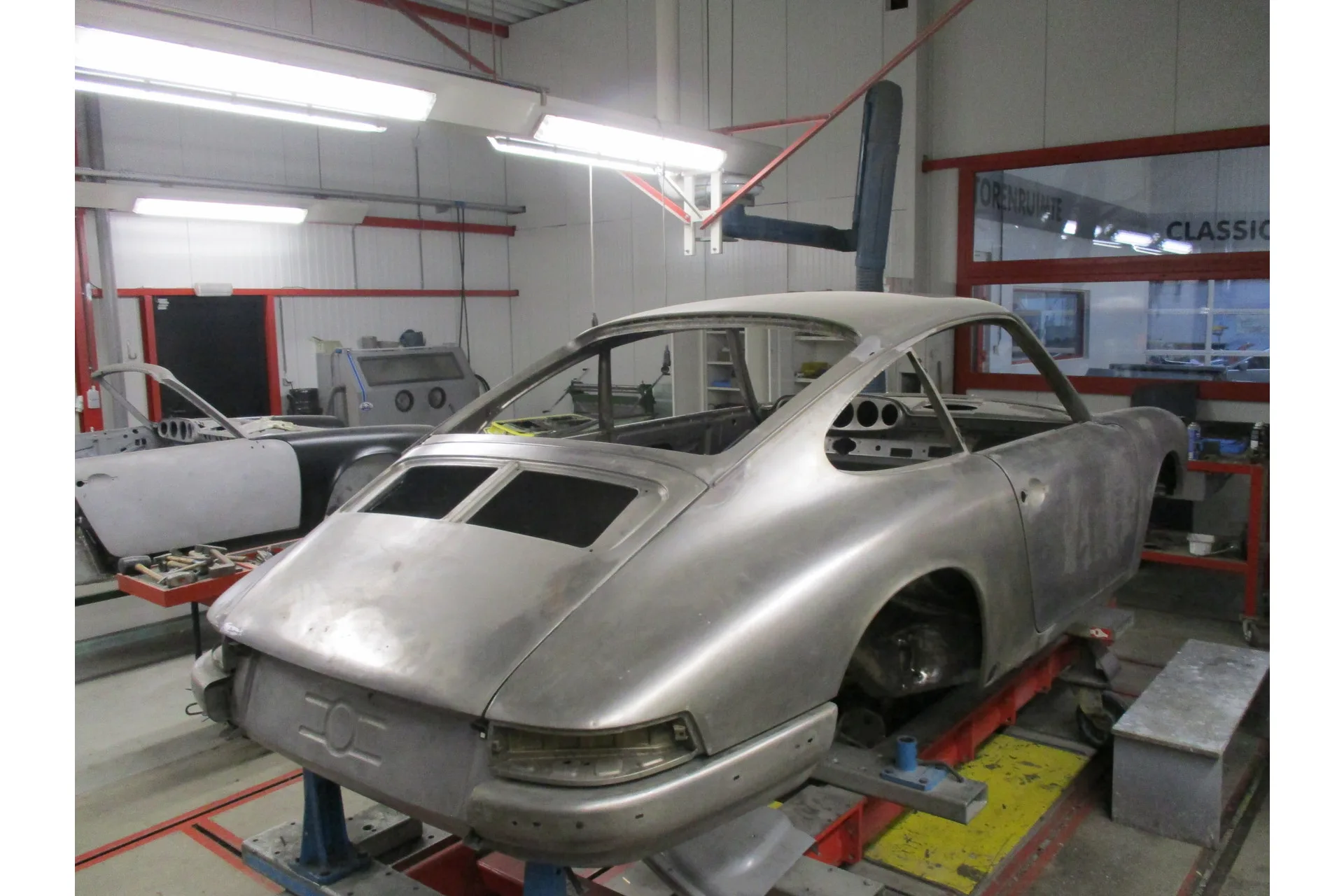 1965 Porsche 911 2.0 SWB, 7/30