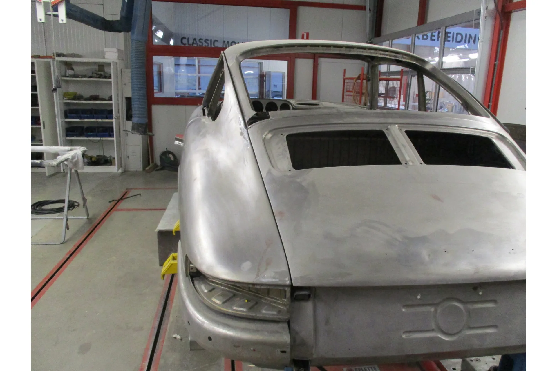 1965 Porsche 911 2.0 SWB, 13/30