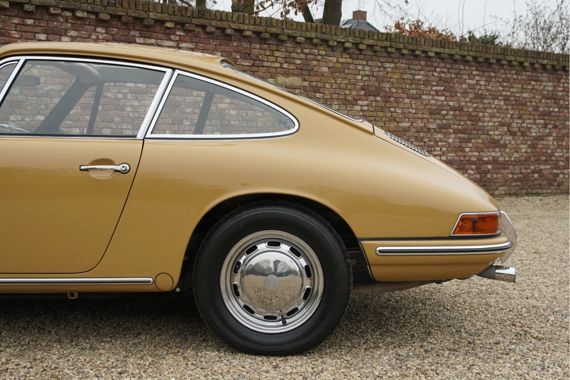1965 Porsche 911 2.0 SWB, 16/30