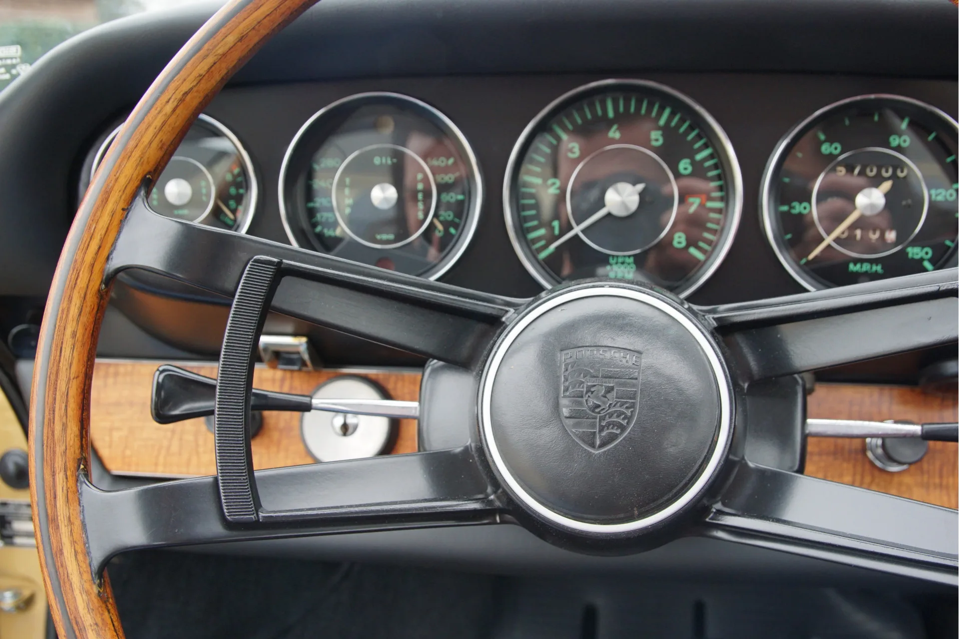 1965 Porsche 911 2.0 SWB, 18/30