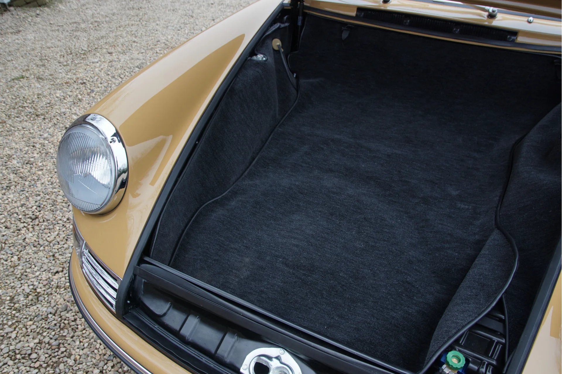 1965 Porsche 911 2.0 SWB, 20/30