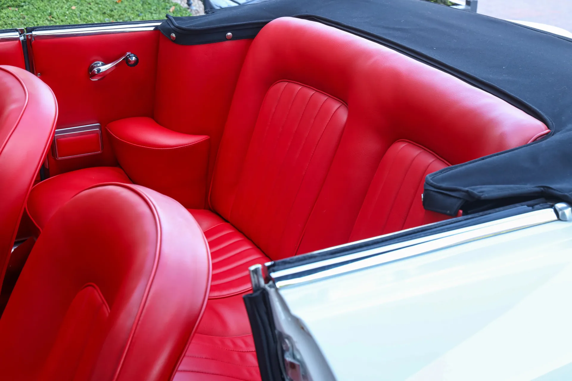 1966 Alfa Romeo Giulia GTC, 27/30