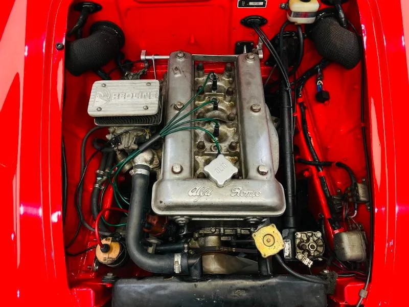 1966 Alfa Romeo Giulia Spider, 5/12