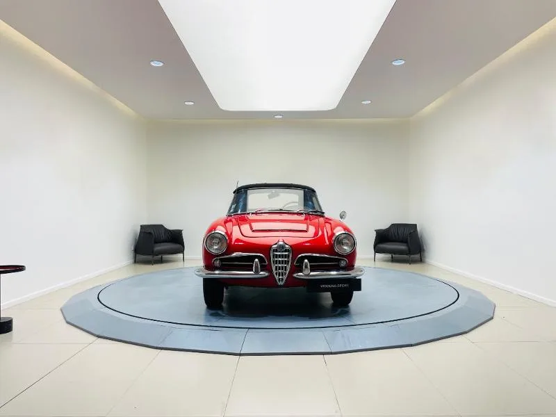 1966 Alfa Romeo Giulia Spider, 9/12