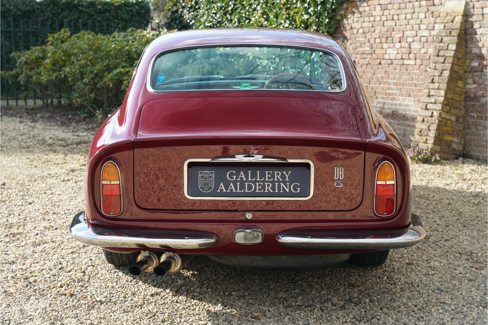 1966 Aston Martin DB6 Vantage, 6/30