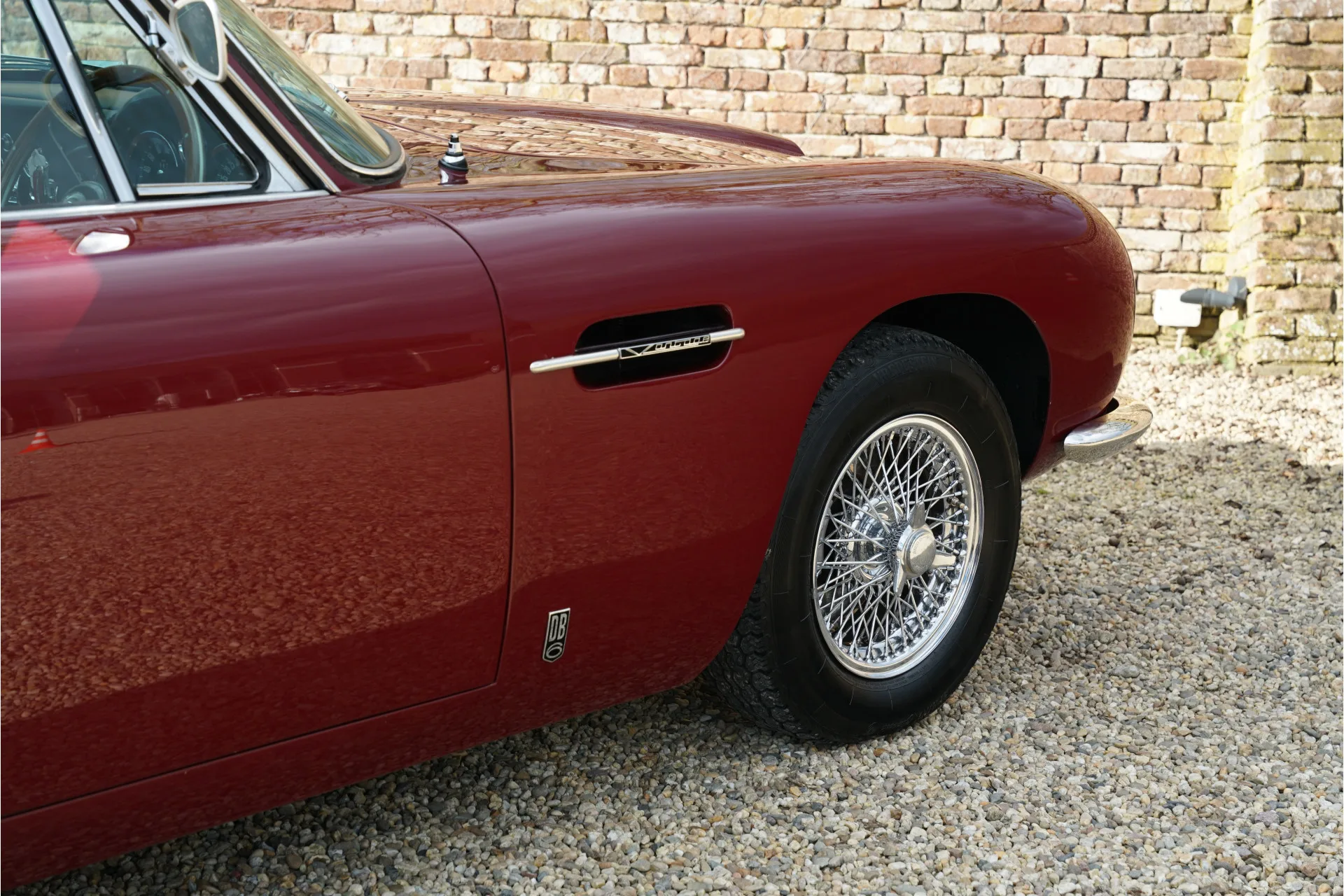 1966 Aston Martin DB6 Vantage, 20/30