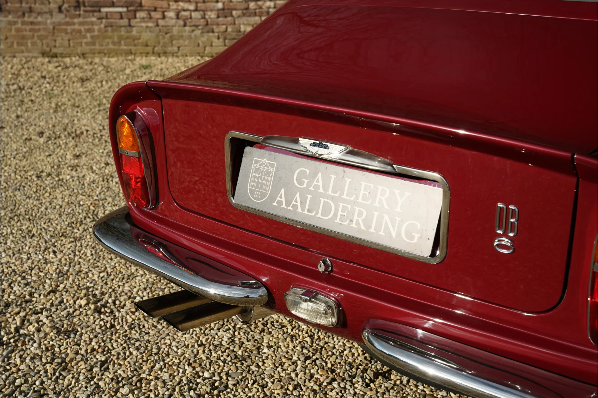 1966 Aston Martin DB6 Vantage, 24/30